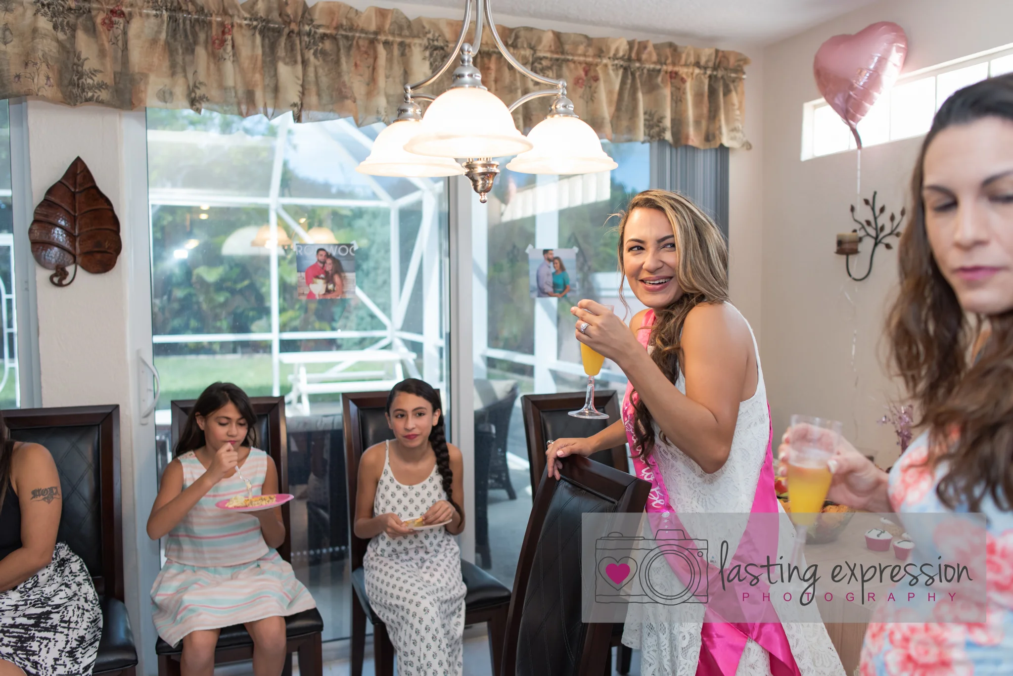 bridalshower-vanessa-logo-39.jpg