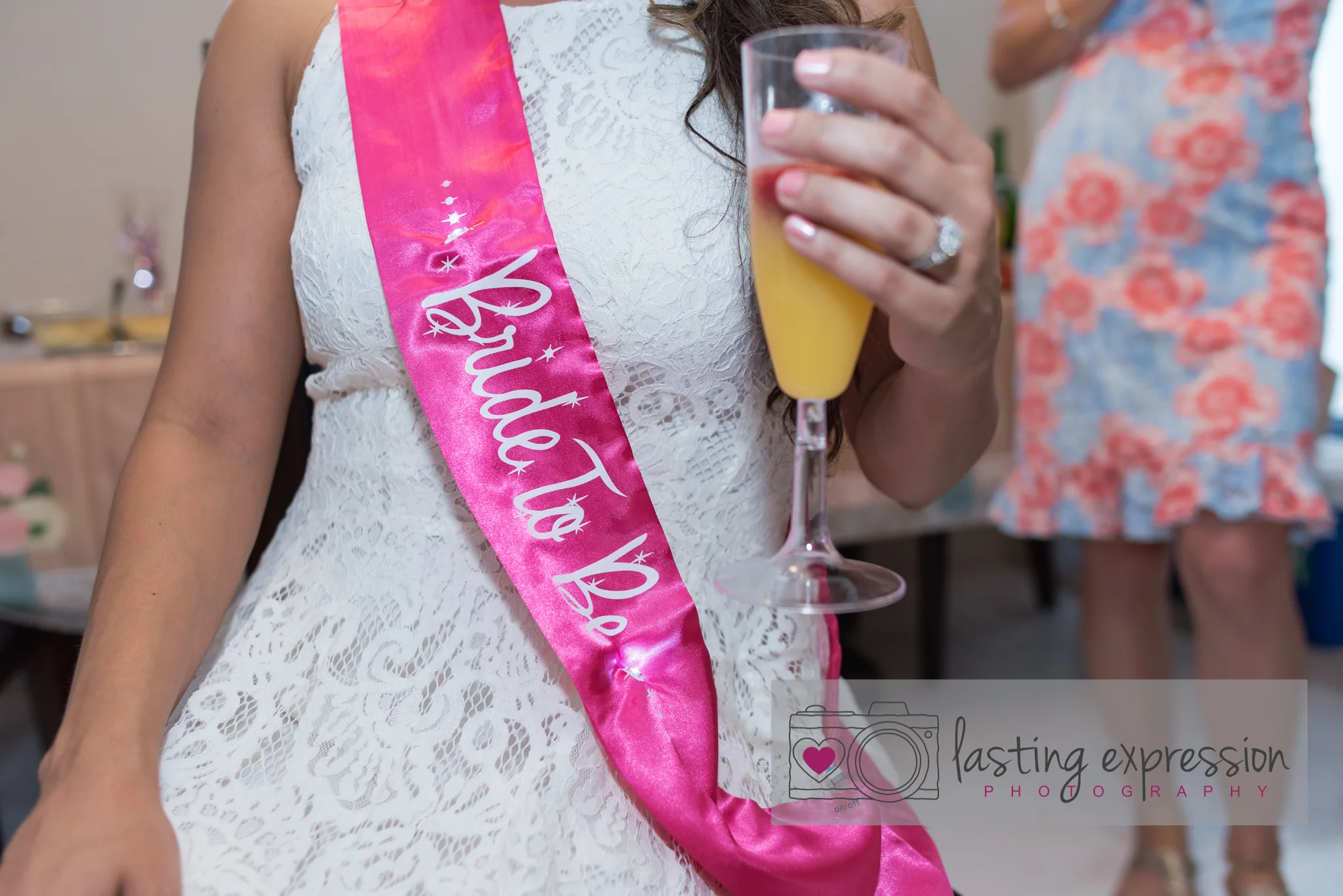 bridalshower-vanessa-logo-41.jpg