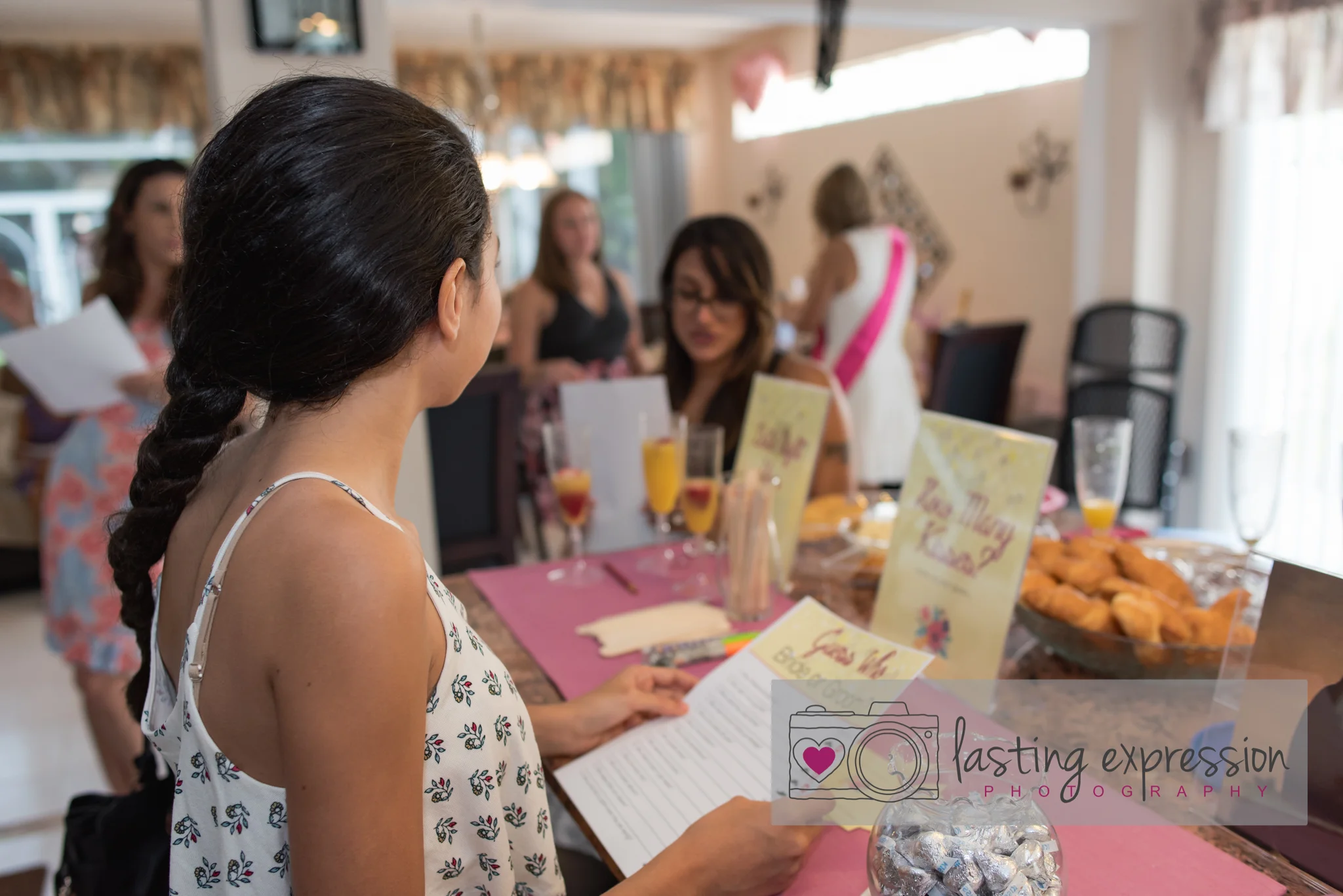 bridalshower-vanessa-logo-83.jpg