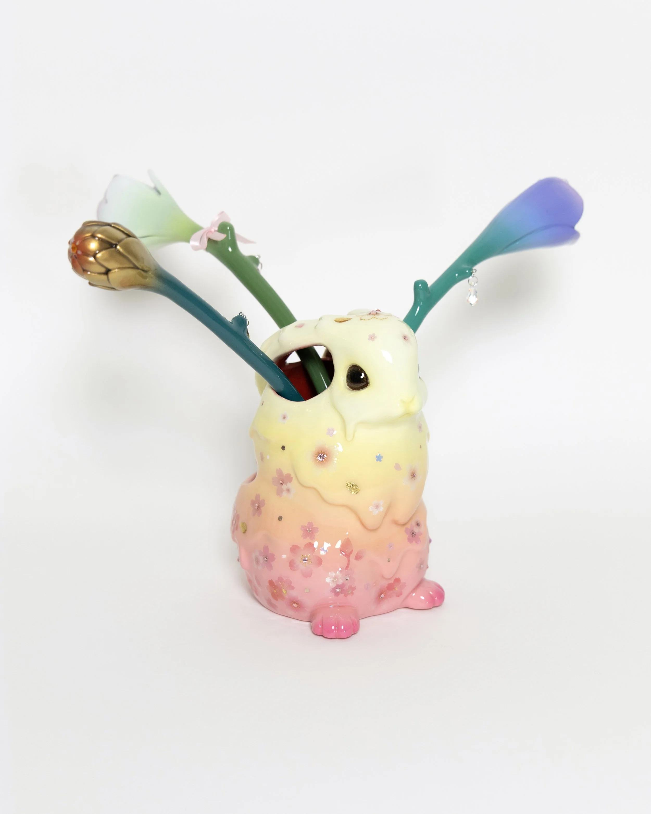 AFTER THE FROST. For Nucleus Portland Gallery’s 10-Year Anniversary Group Show. Epoxy clay, acrylic paint, resin, crystals. Vase: approx. 5 × 5 × 7 in (L × W × H). Flower: approx. 2 × 2 × 12 in (L × W × H)