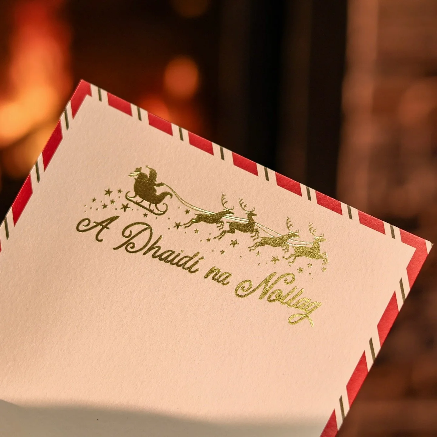 ✨Some gold foil details on my lrish Santa letter writing set✨ 

In love with the quality of hot foil stamping - it gives such a beautiful vintage letterpress  quality you just can&rsquo;t create with digital foiling. All printing and foiling done in 
