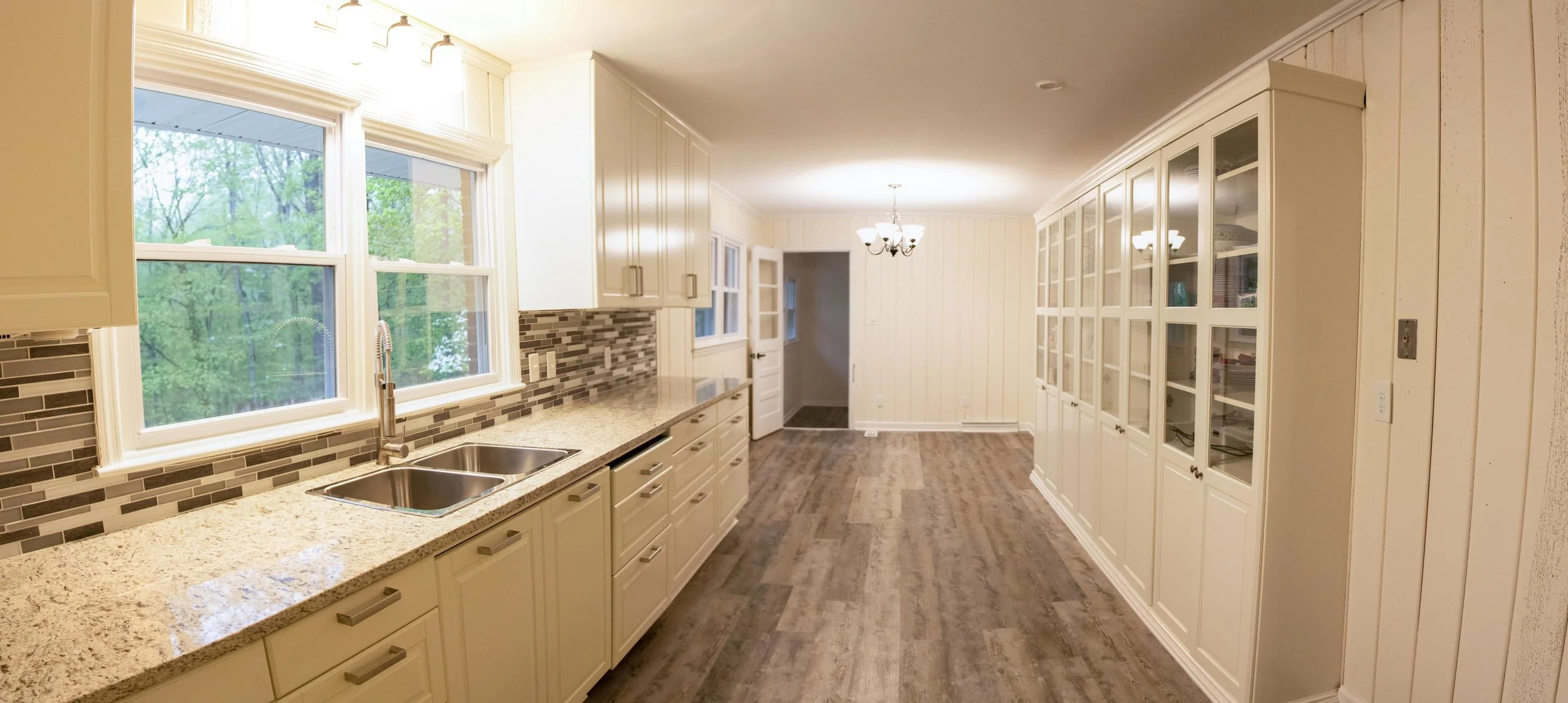 KitchenPano2.jpg