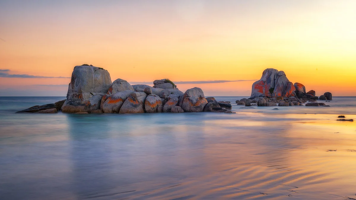 Picnic at Sunrise Rocks