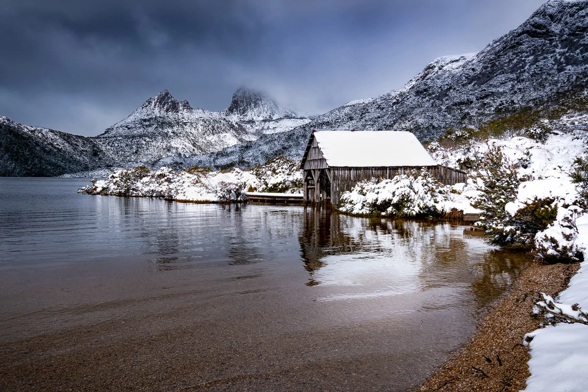 Snow at Dove Lake