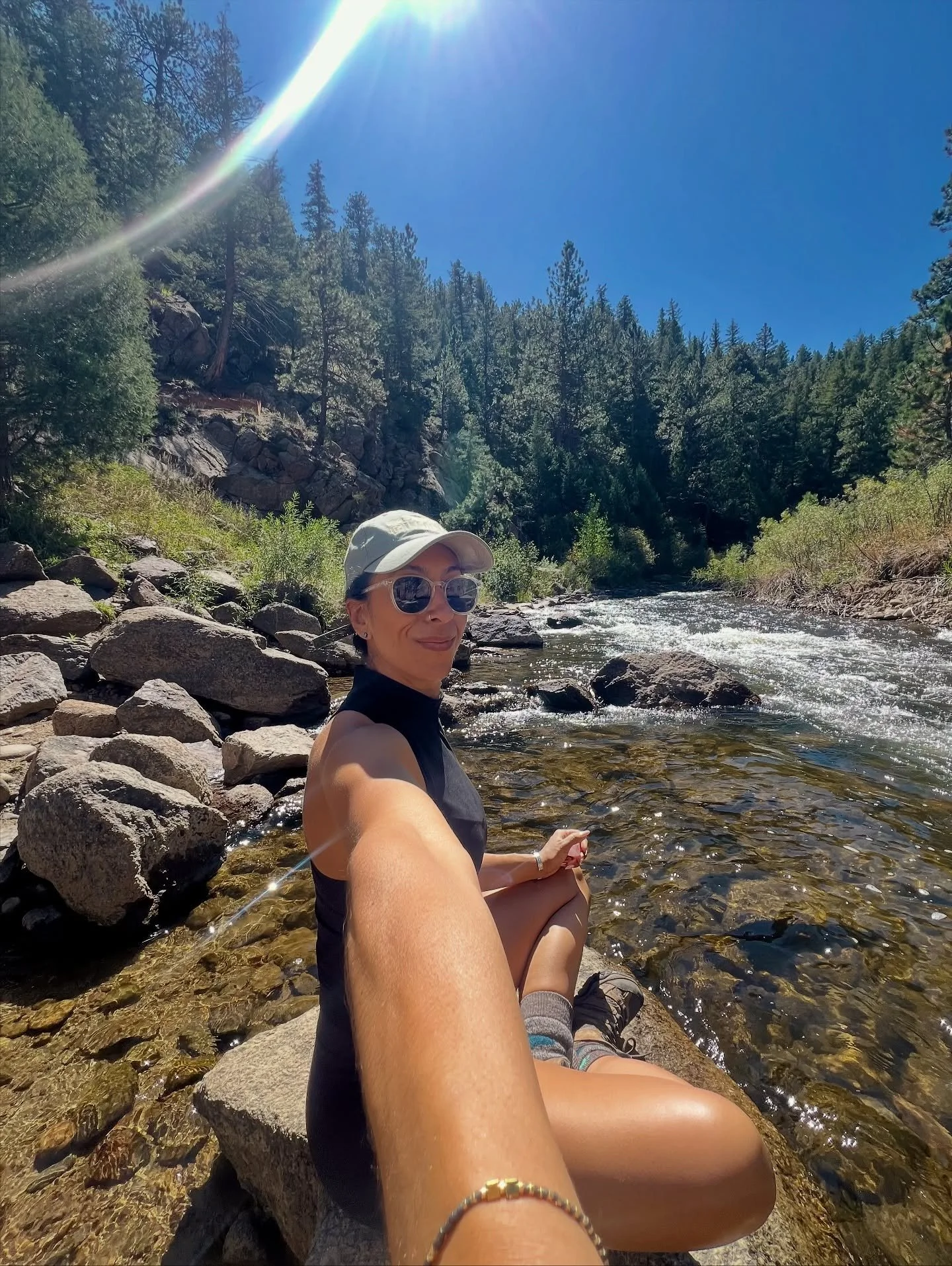 i can tell when women have been really hurt.
they carry it in their character.
wear it in their ways.

i am a woman that has been deeply hurt.

hurt by romantic partners. hurt by friends, hurt by family, hurt by generational trauma.

this last trip t