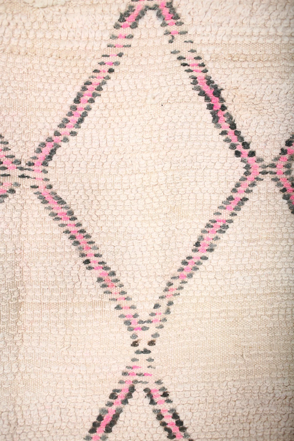 Rug256_3.jpg