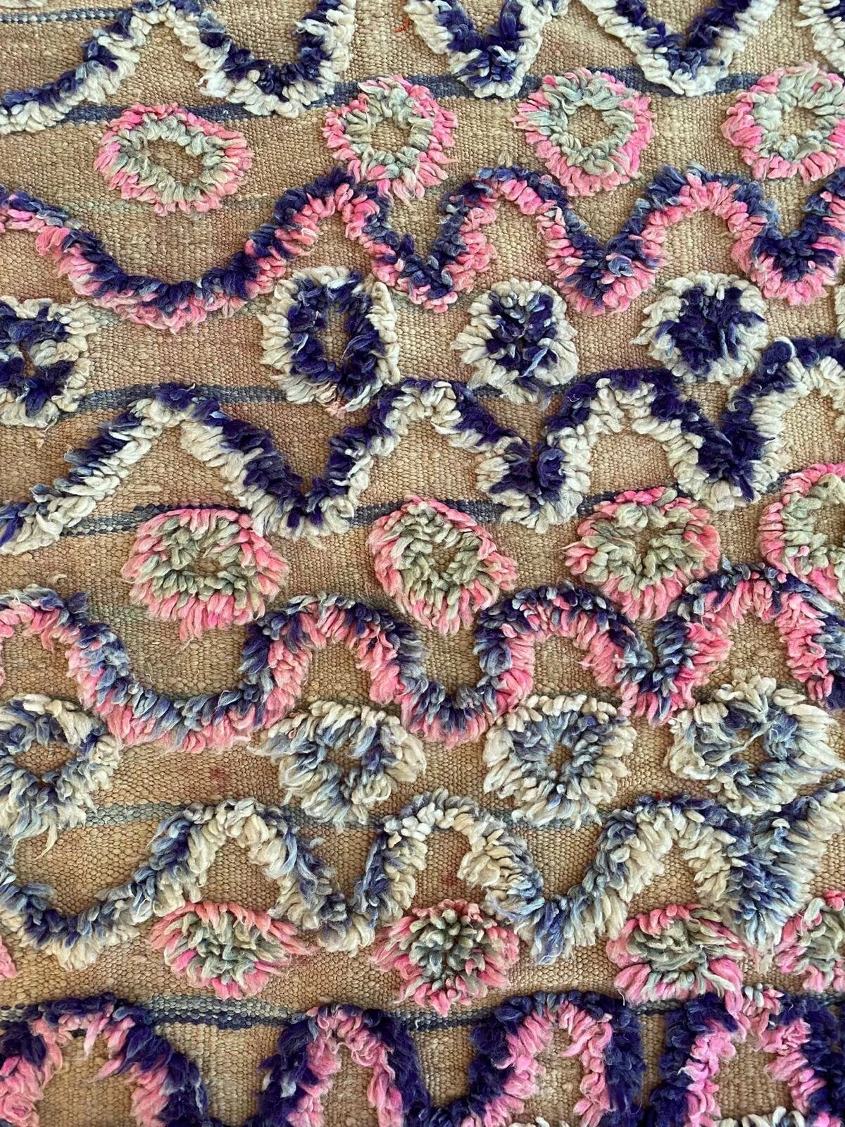 E390F846-E23A-48D5-9B4F-75EC52B178AA