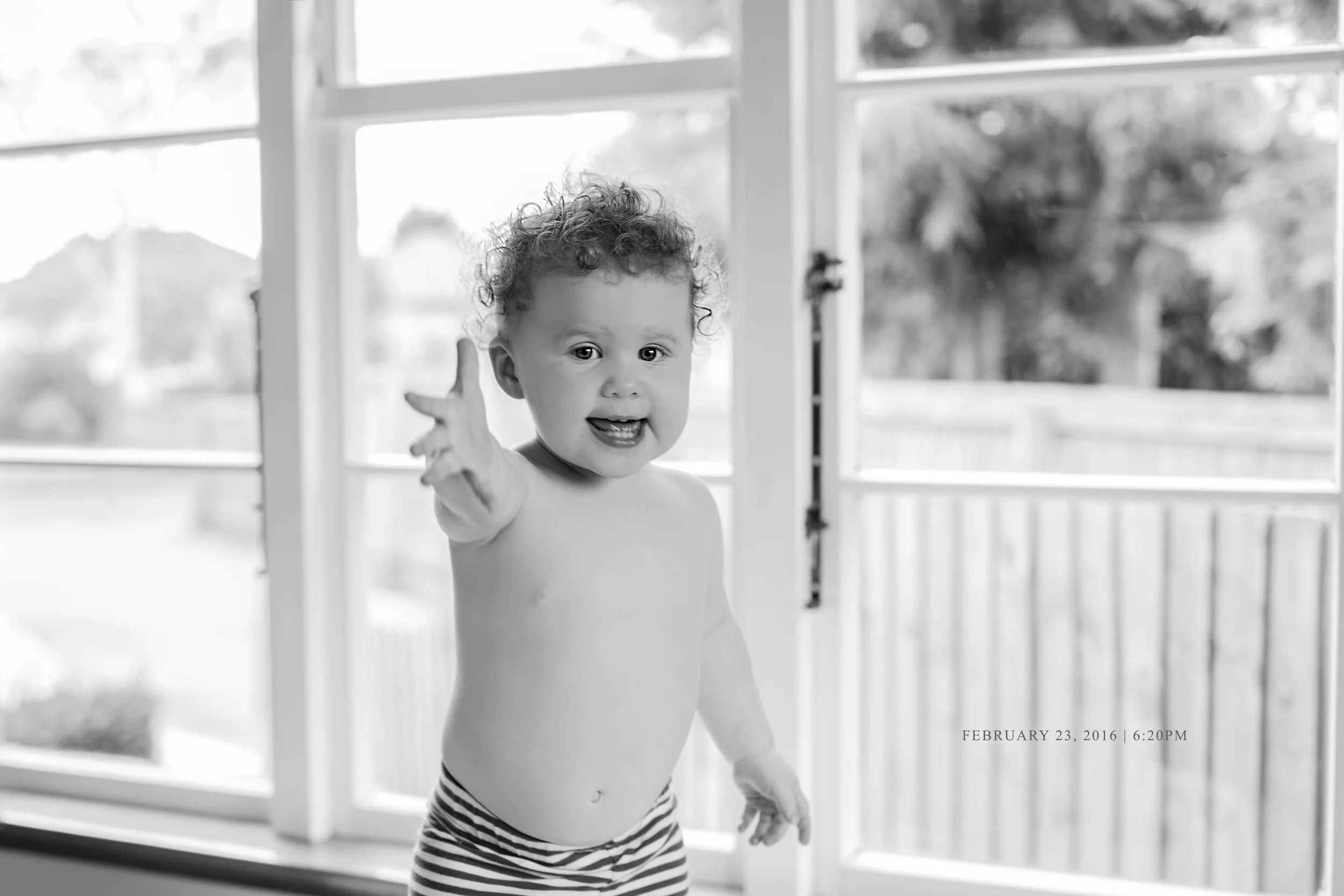 "peeeeeaassee". . . uh how can you say no to this?!