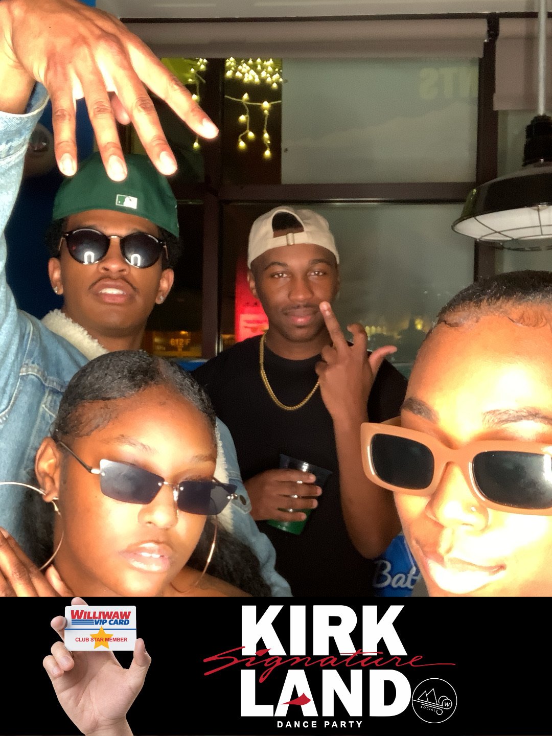 Kirkland_Signature_Party_photo_175.jpeg