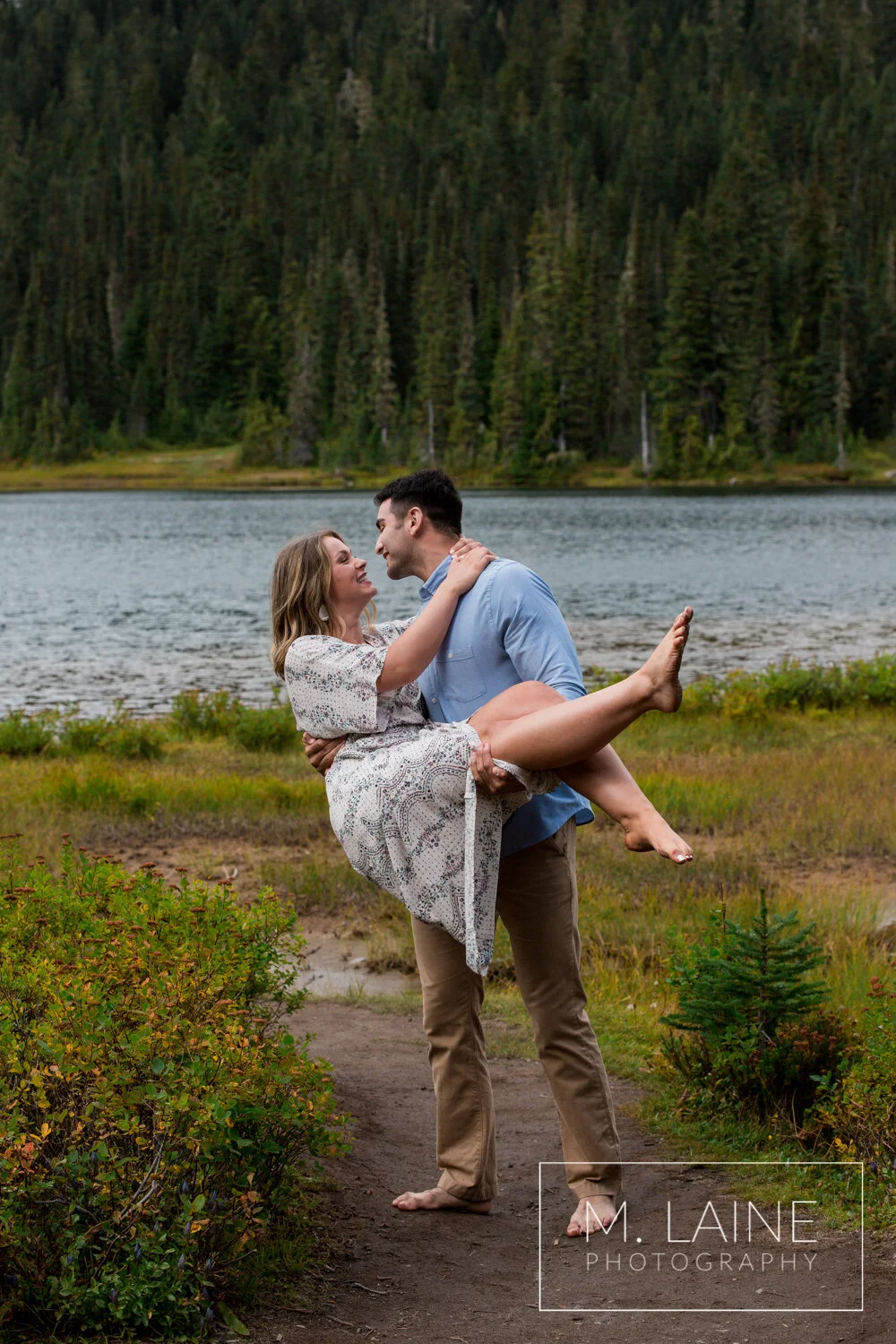 Mount-Rainier-Fall-Engagement-5639.jpg