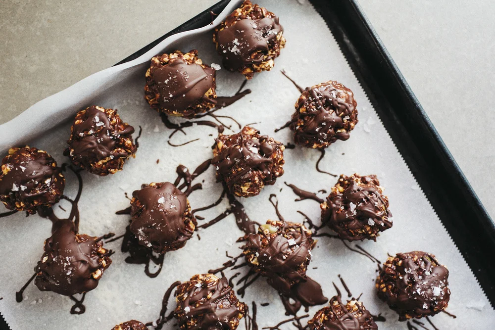 PEANUT BUTTER CEREAL BALLS