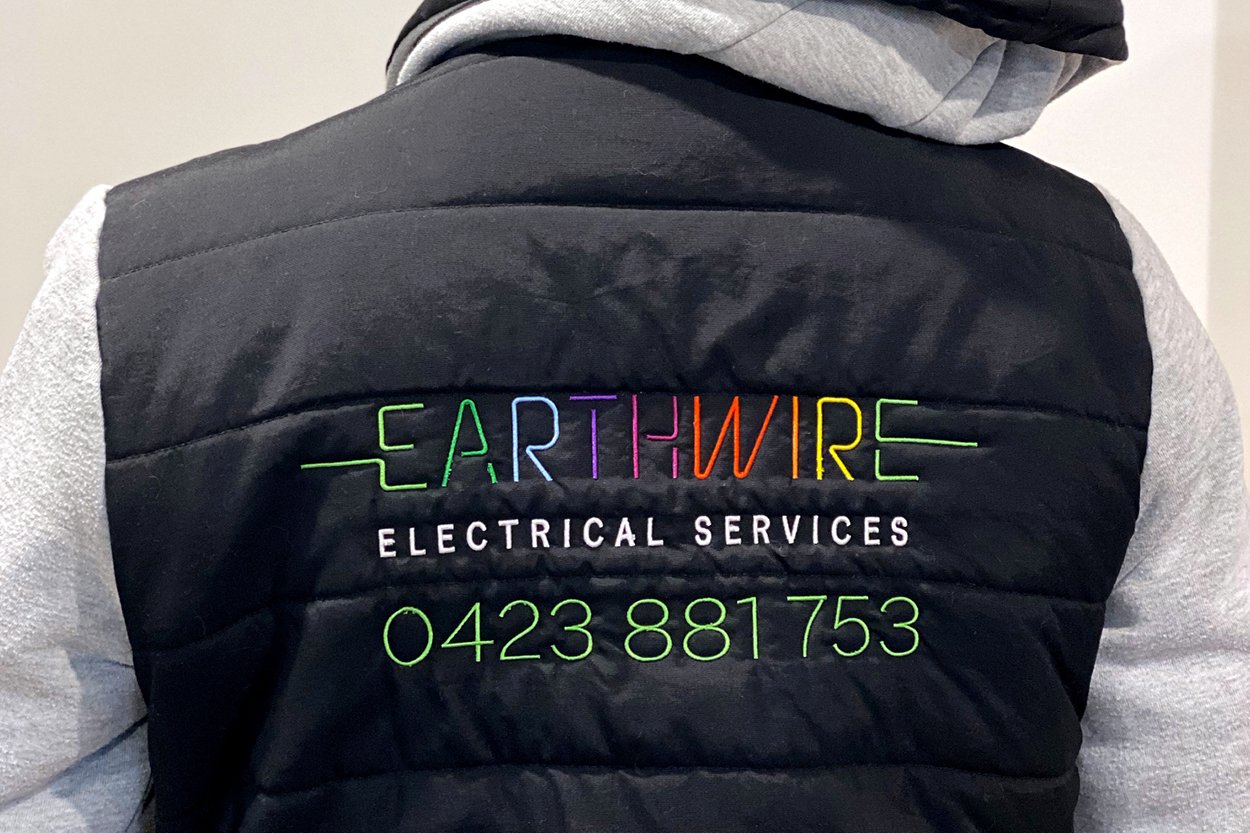 VC_Earthwire3.jpg