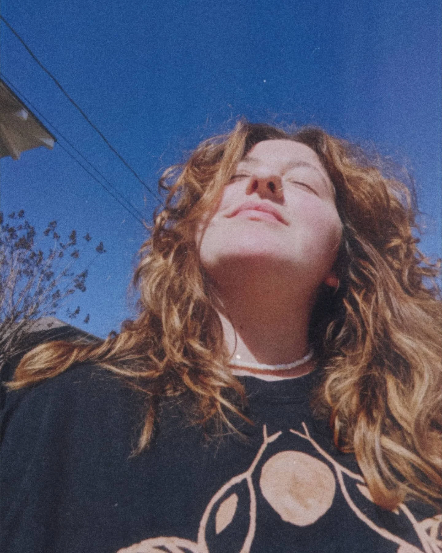 28🌙

I spent almost all of 27 in quarantine. I didn't do much, but I learned a ton. Feeling real grateful for my places and my people and the SUN and for cyclical beings that teach me how to embrace change 🐍