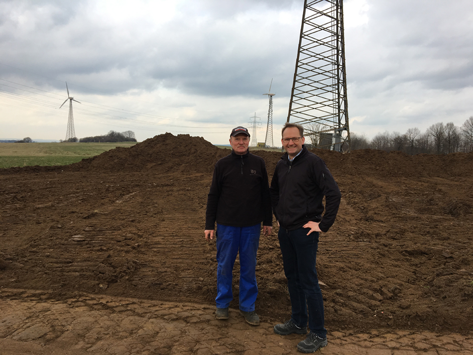 Erdplanum für Kranstellplatz mit Edgar Reuscher - Tiefbauer und Genosse.JPG