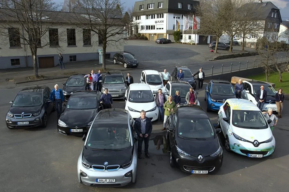 Mann-E-Mobilität-min.jpg