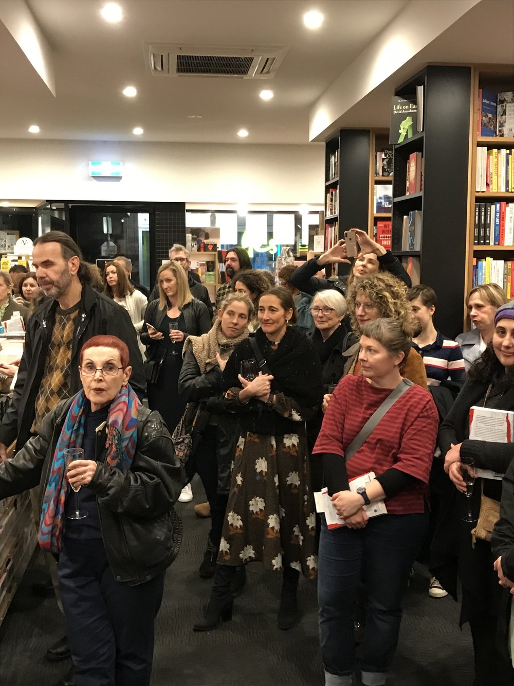  Full house at Avenue Bookstore 