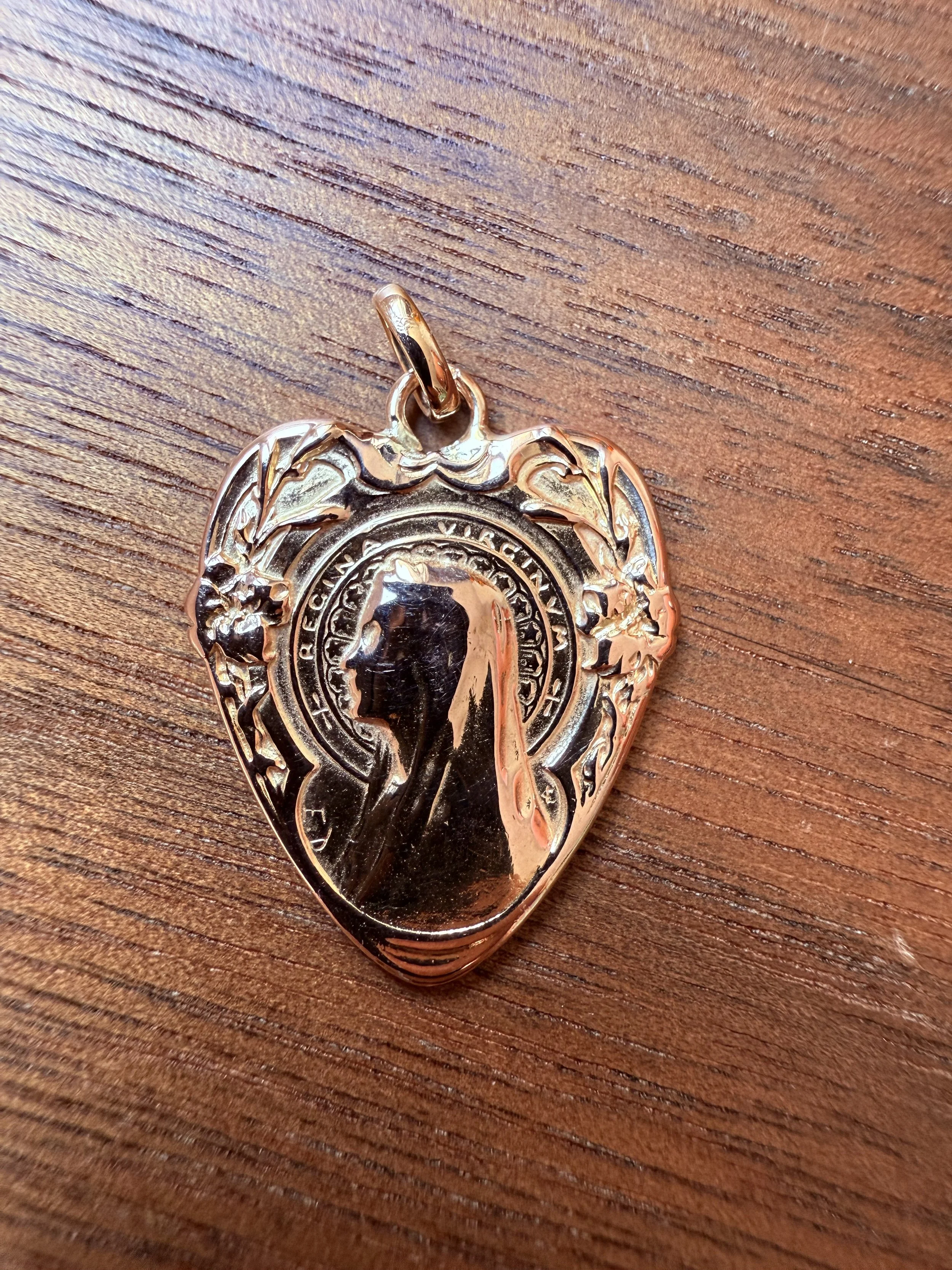 ADR2867-medaille-or-jaune-vierge-marie-cadeau-naissance-bapteme-communion-confirmation.jpeg