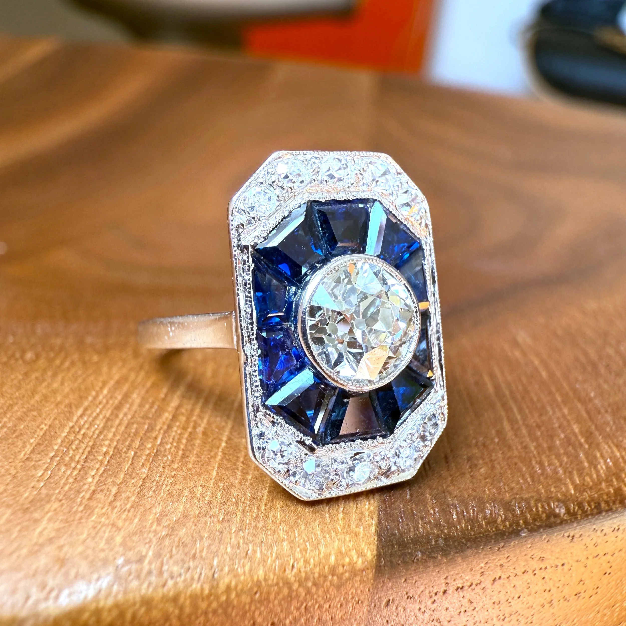 ADR2877-bague-saphir-diamants-l-ophelia-cadeau-fiancaille-naissance-mariage-anniversaire+%282%29.jpg