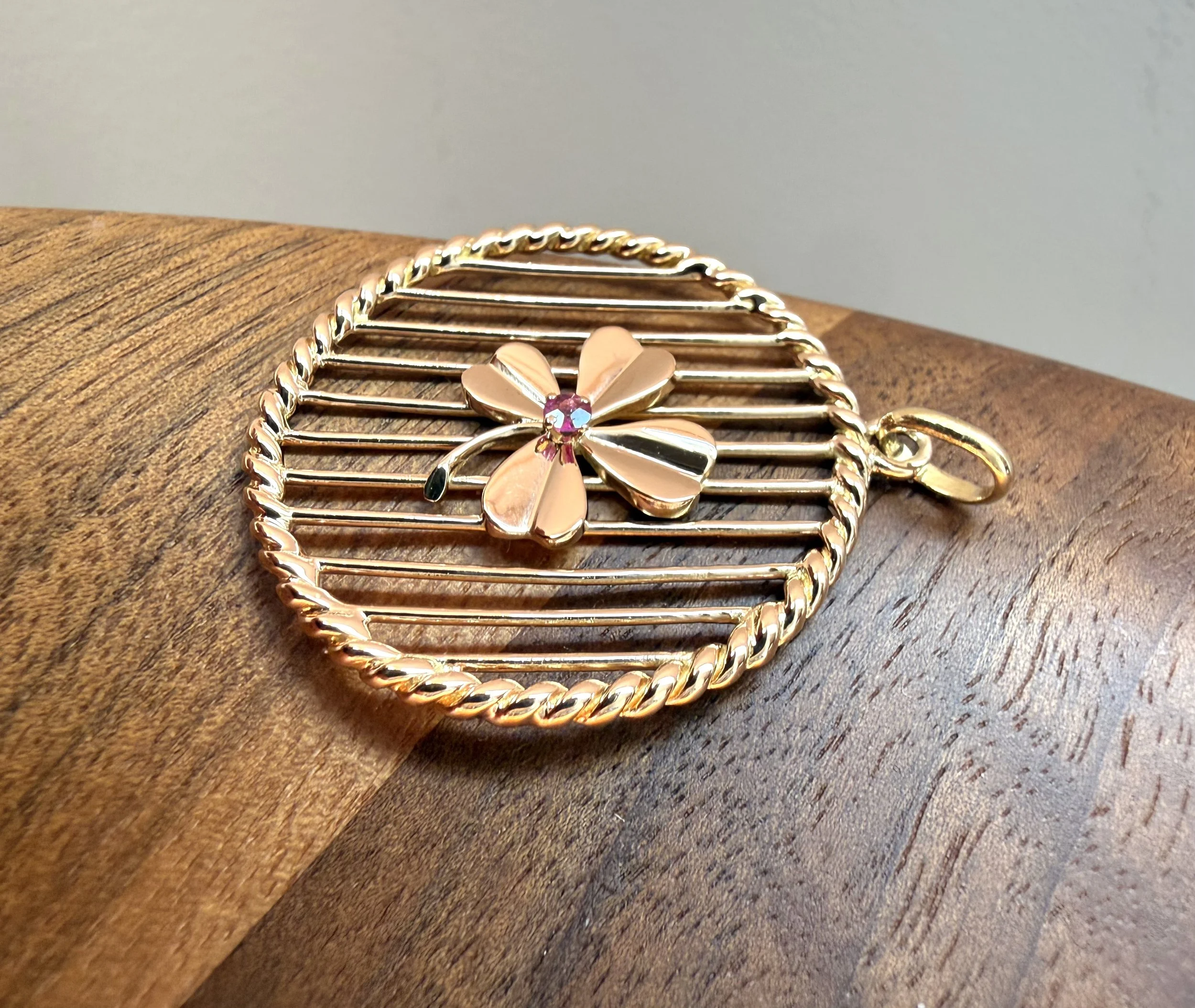 ADR3166-pendentif-medaille-rose-trefle-rare-medaillon3.jpeg