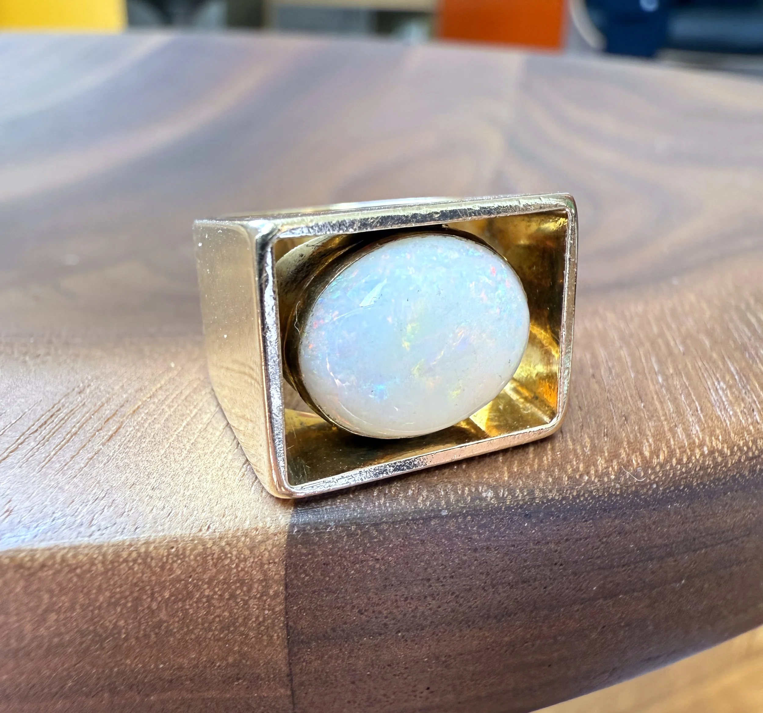 ADR2209-bague-la-salvador-or-jaune-opal-cadeau-naissance-anniversaire-mariage (2).jpeg