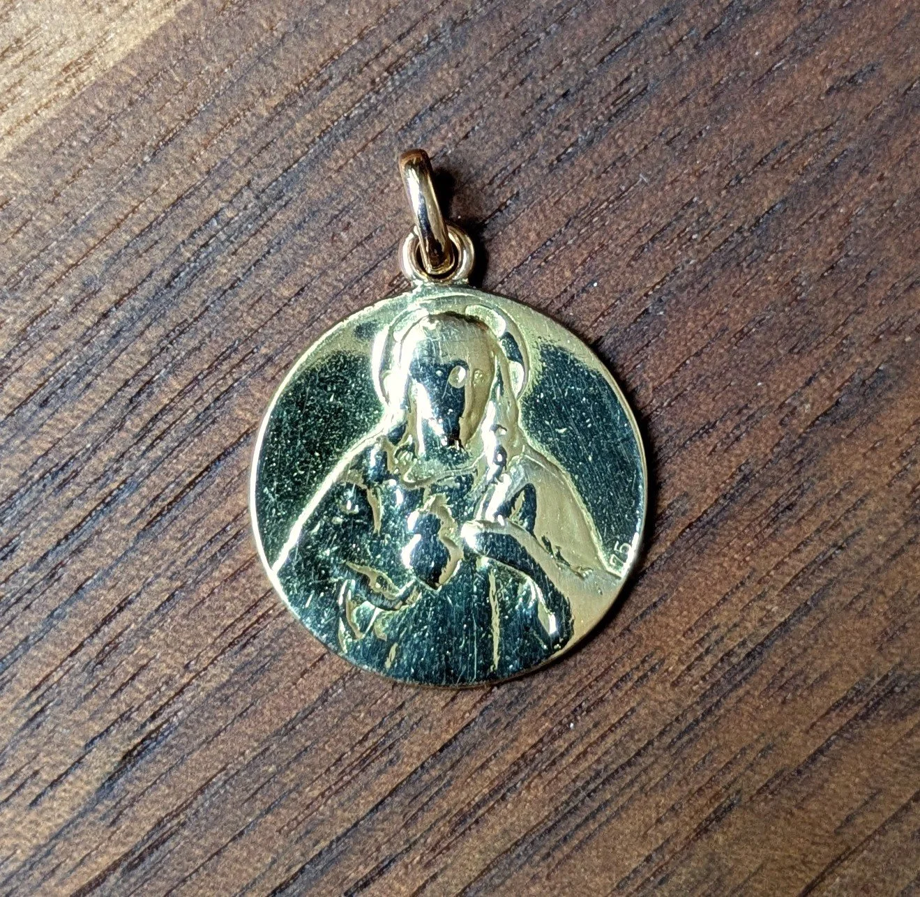 ADR2857-medaille-or-jaune-cadeau-bapteme-commnuon (2).jpg