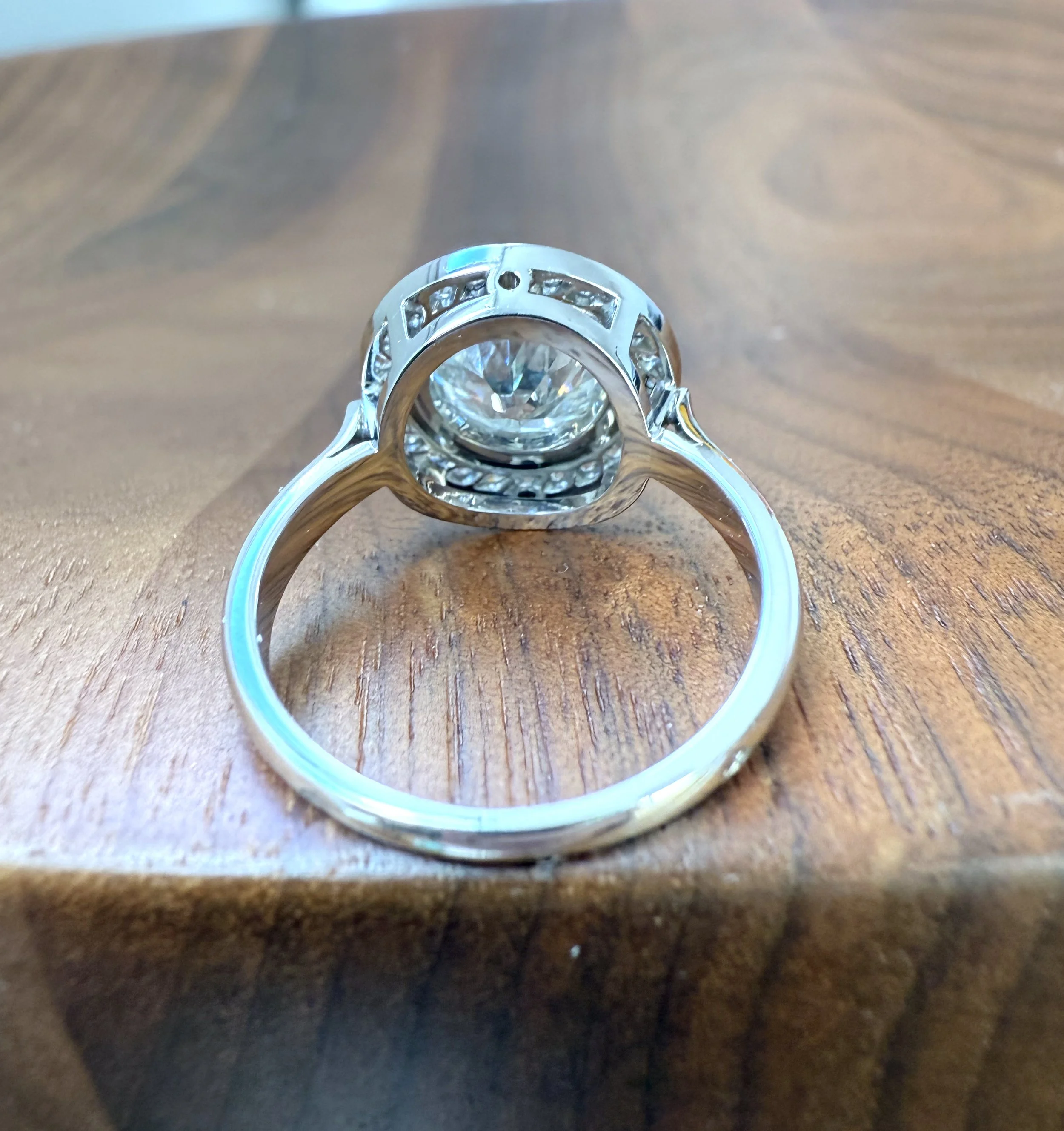 ADR2950-Bague-vintage-diamants-fiancailles-mariage-wedding-love-amour-infini4.jpeg