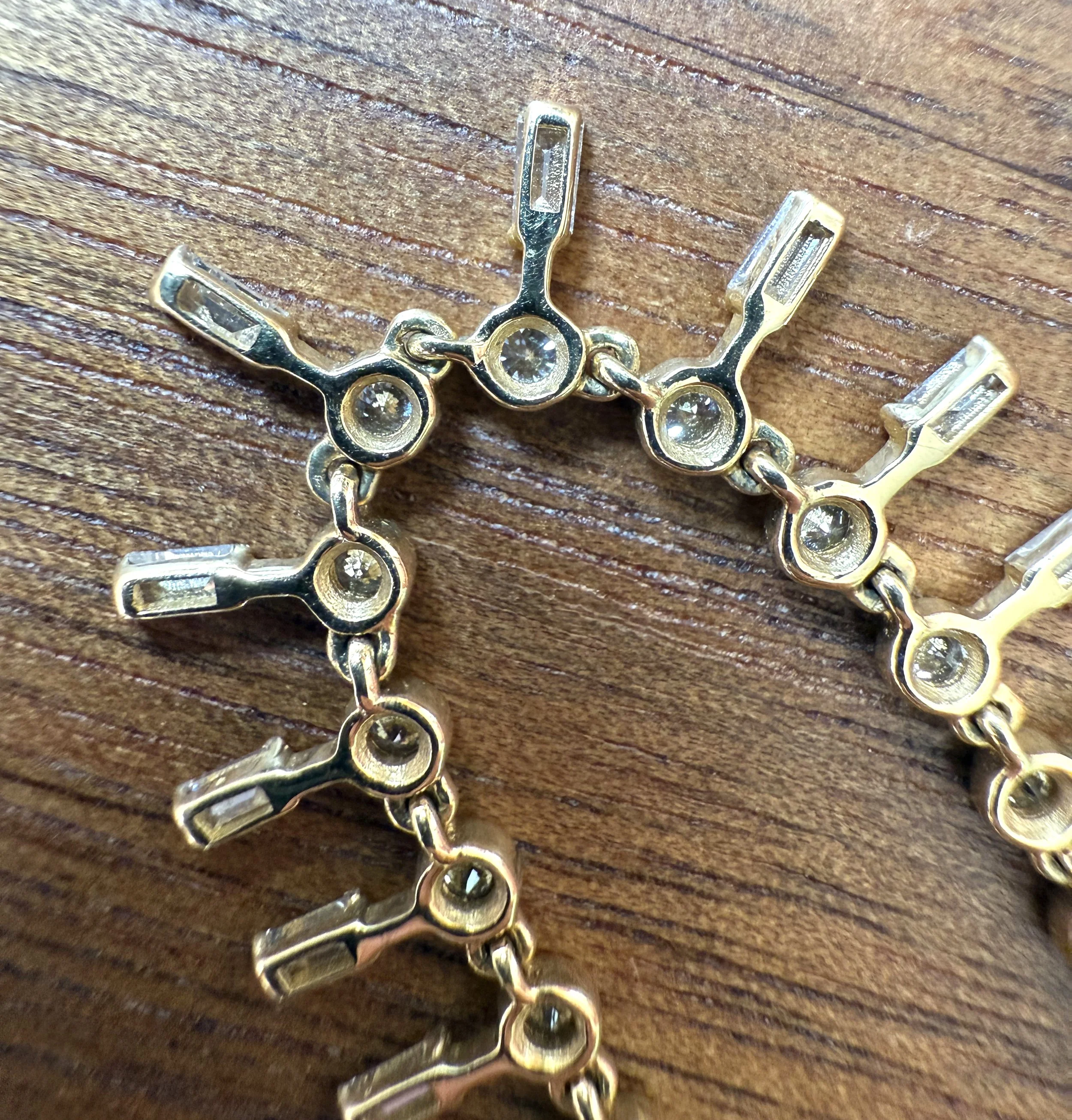 ADR2794-collier-or-jaune-diamants-cadeau-naissance-anniversaire (5).jpeg