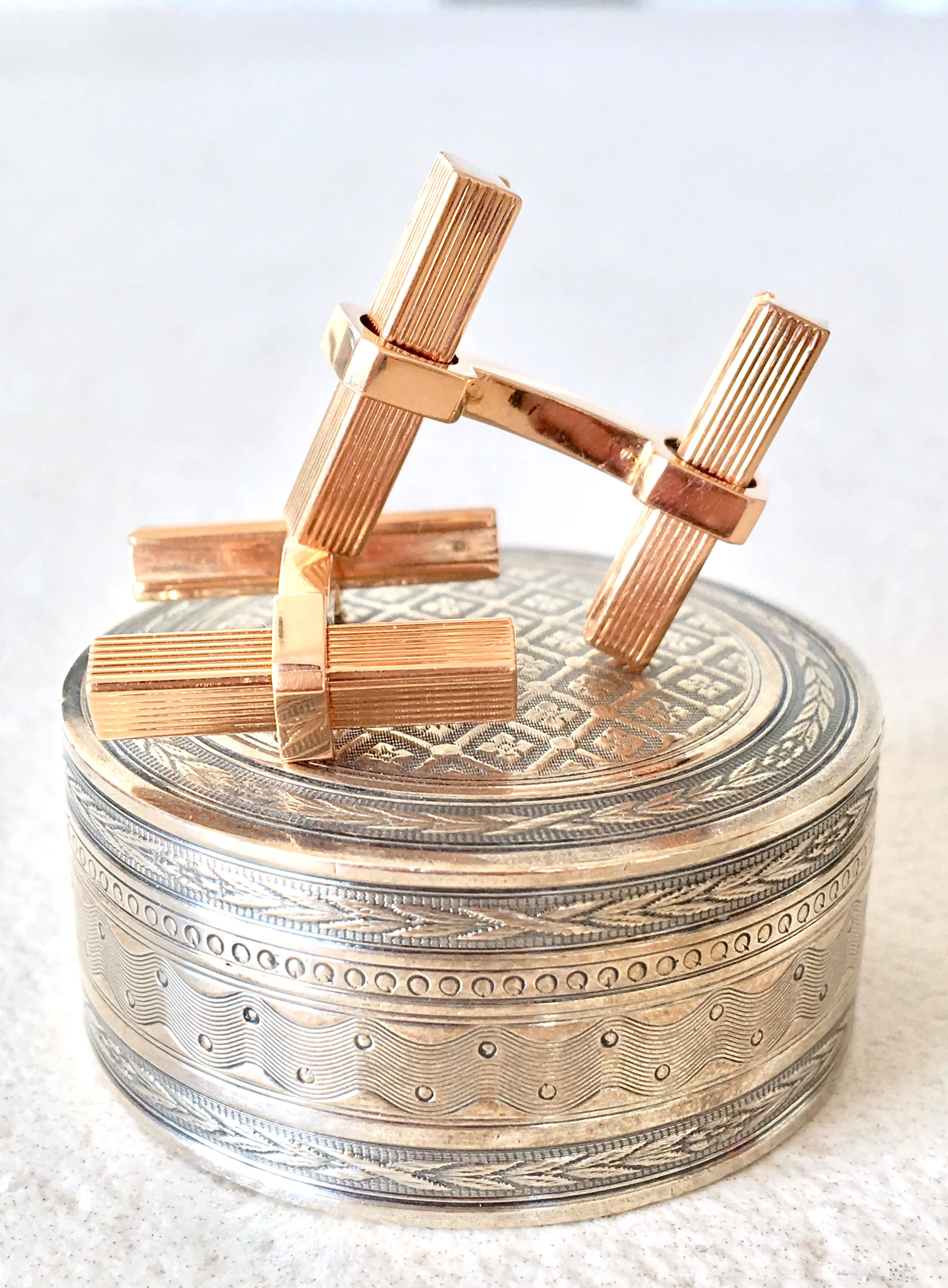 Boutons-de-manchette-homme-or-jaune-bâtonnets-batons-chic-Anciens-vintage-mariage-1.jpg