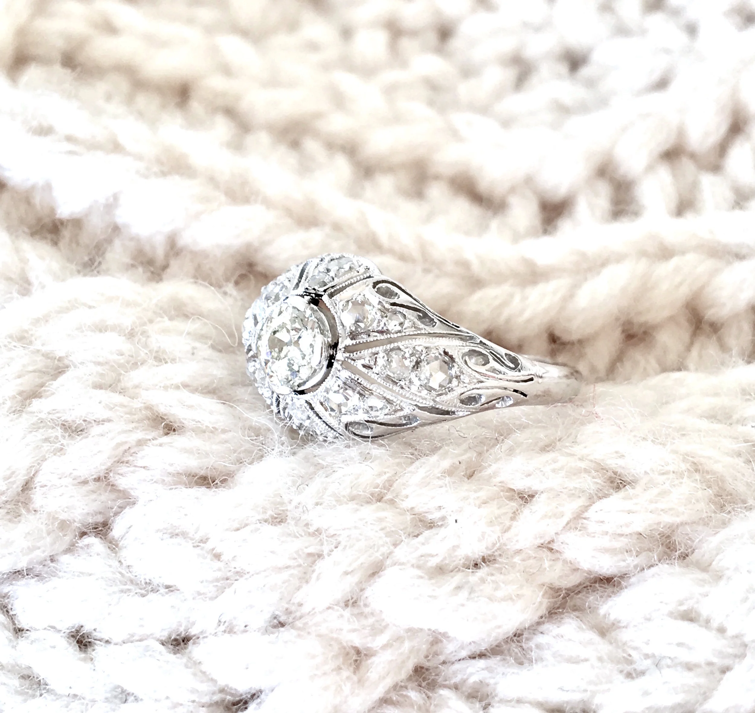 LF297-bague-ancienne-fiançailles-or-platine-diamants-Epoque-artdeco-mariage-fiancailles-2.jpg