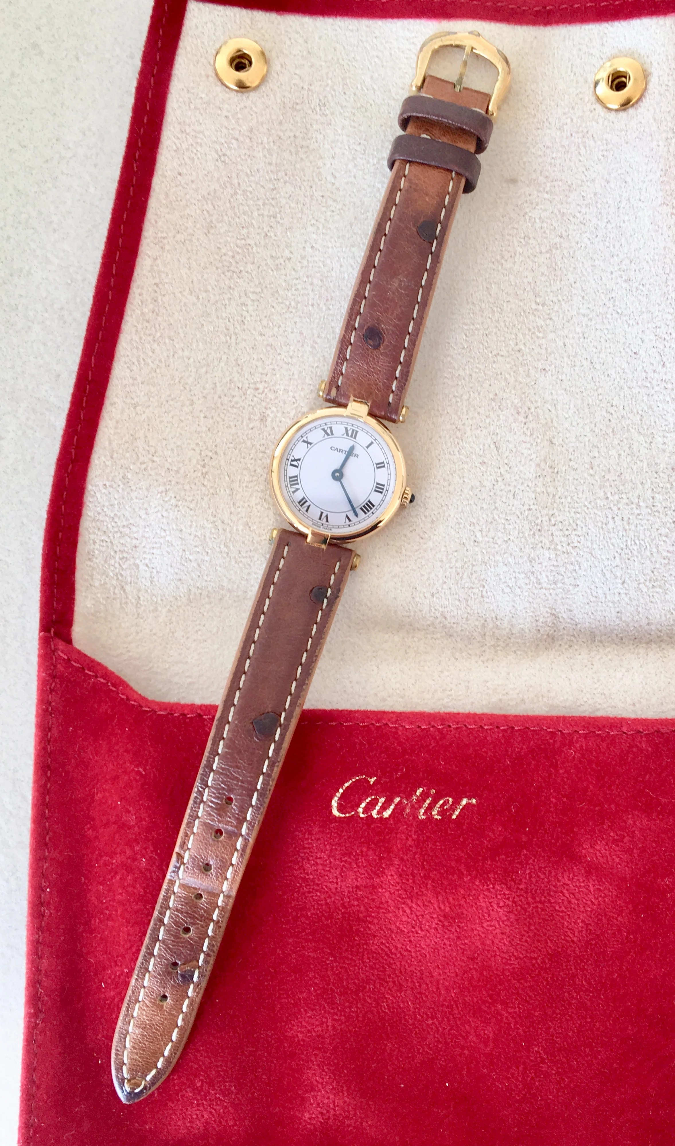 LF328-montre-femme-Cartier-Vendôme-orjaune-quartz-bracelet-cuir-Autruche-3.jpg