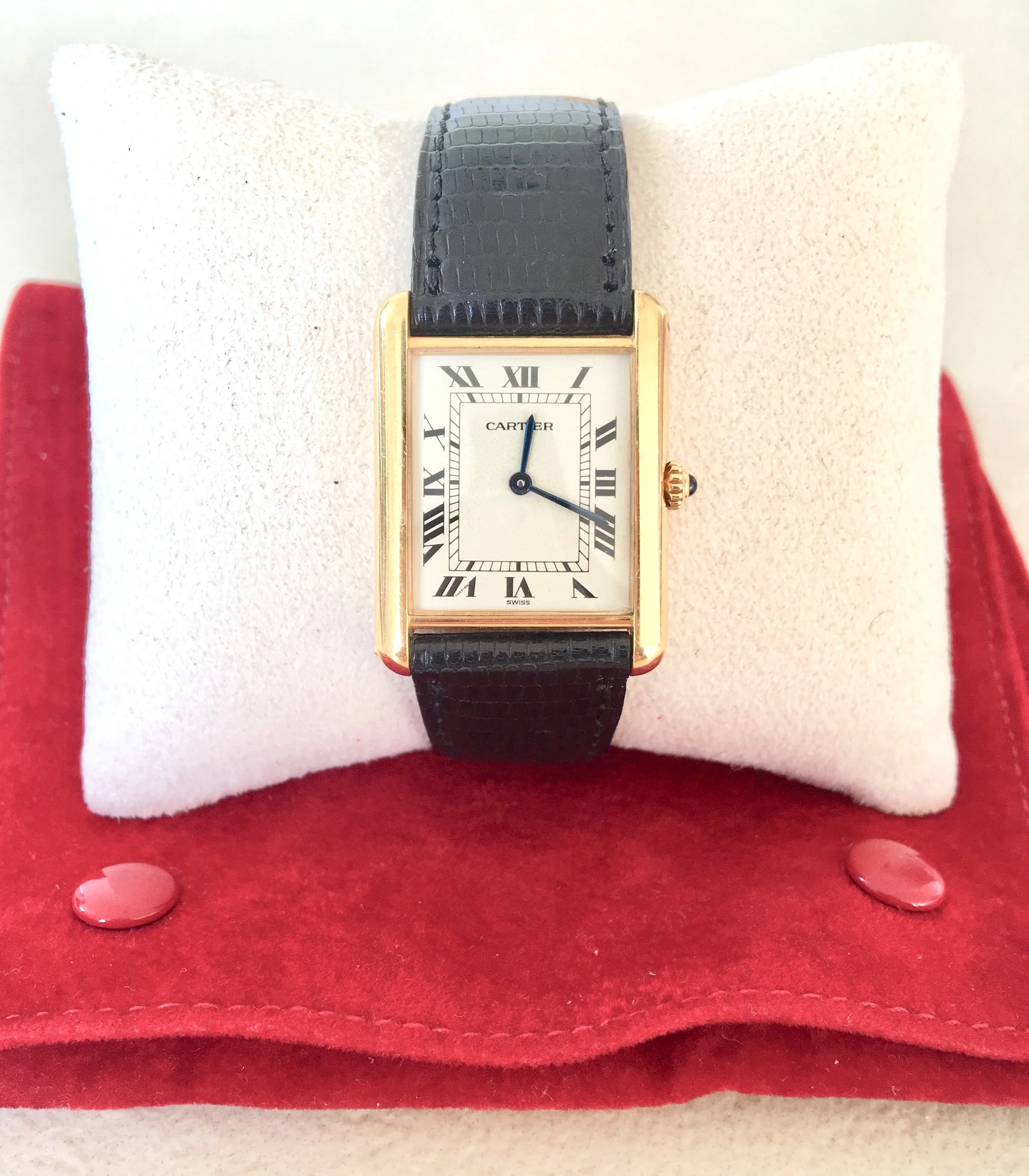 Indémodable montre Tank Cartier en or jaune