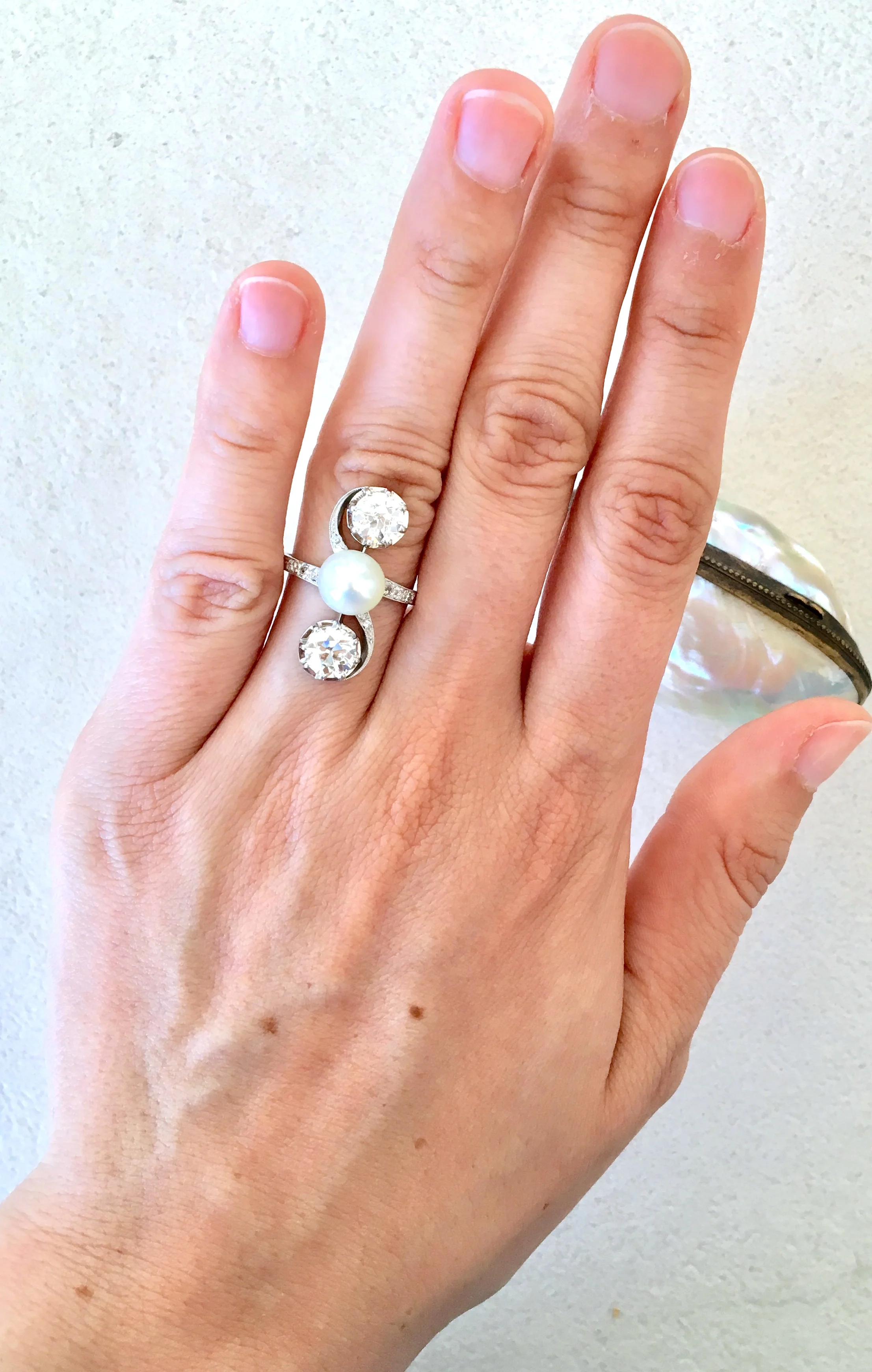 ADR1341-bague-ancienne-too-et-moi-perle-diamants-tailles-anciennes-Bijoux-Anciens-Paris-mariage-d’occasion -5.jpg