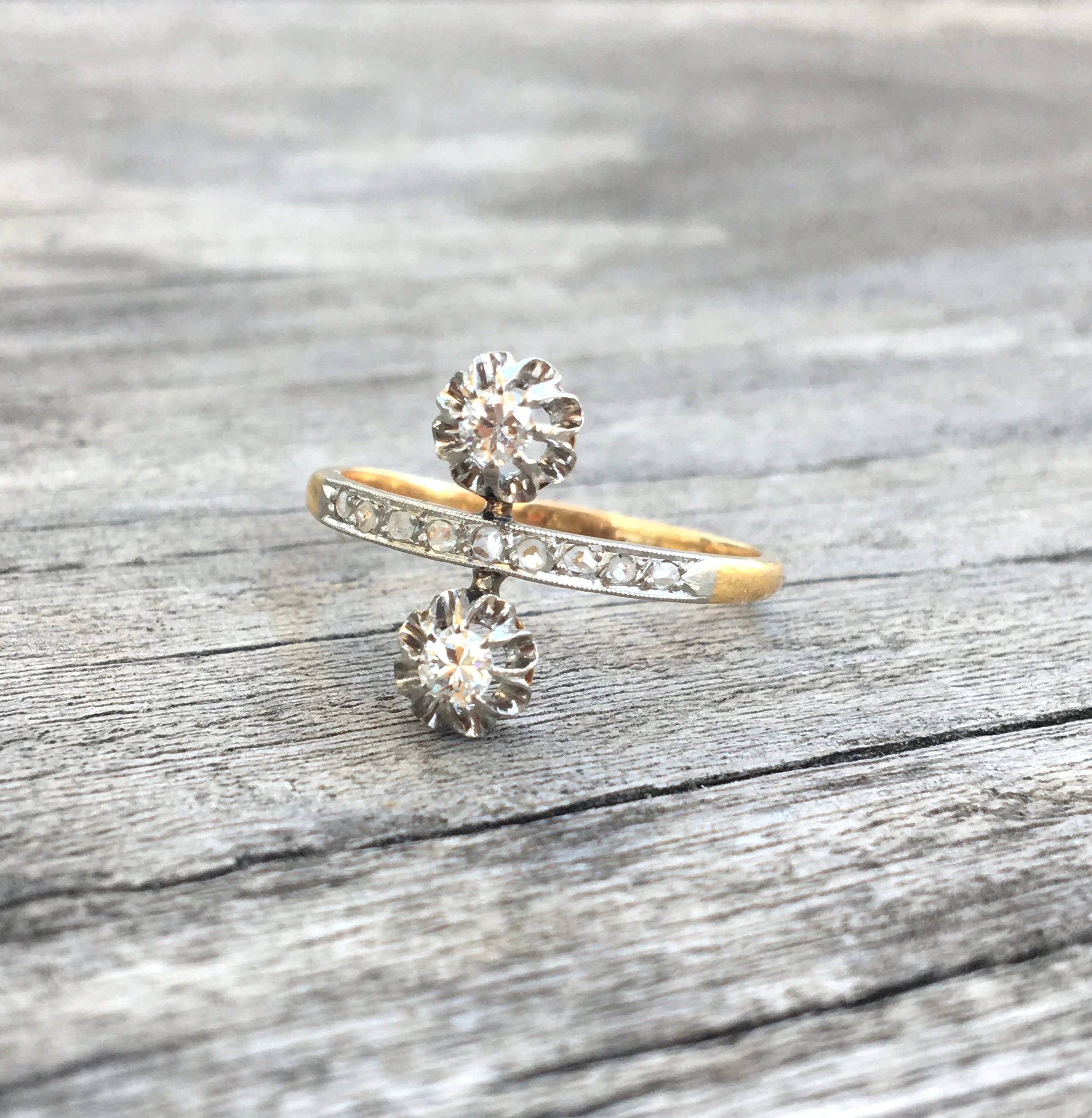 2123-32-bague-toi-et-moi-ancienne-vintage-or-diamants-paris-bijoux-2.jpg