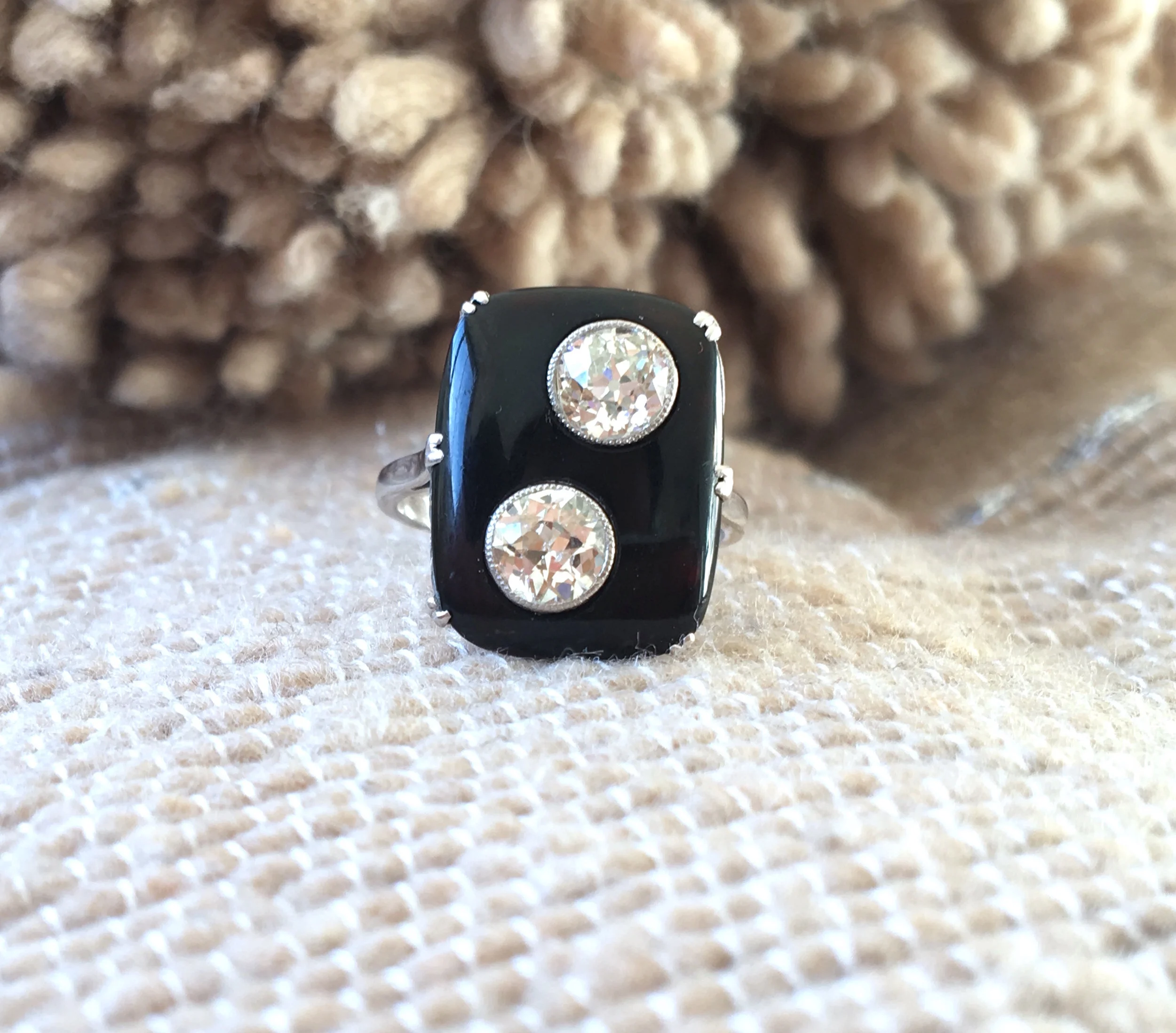 ADR1439-bague-ancienne-art-Deco-platine-diamants-Paris-Bijoux-Anciens-onyx-1.jpg