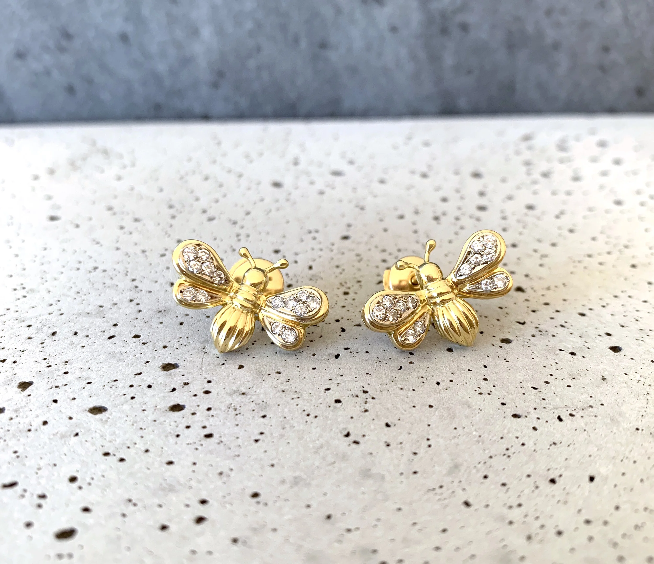 ADR1499-boucles-Doreilles-papillon-or-jaune-diamants-butterfly-earrings-Bijoux-vintage-paris-1.jpg