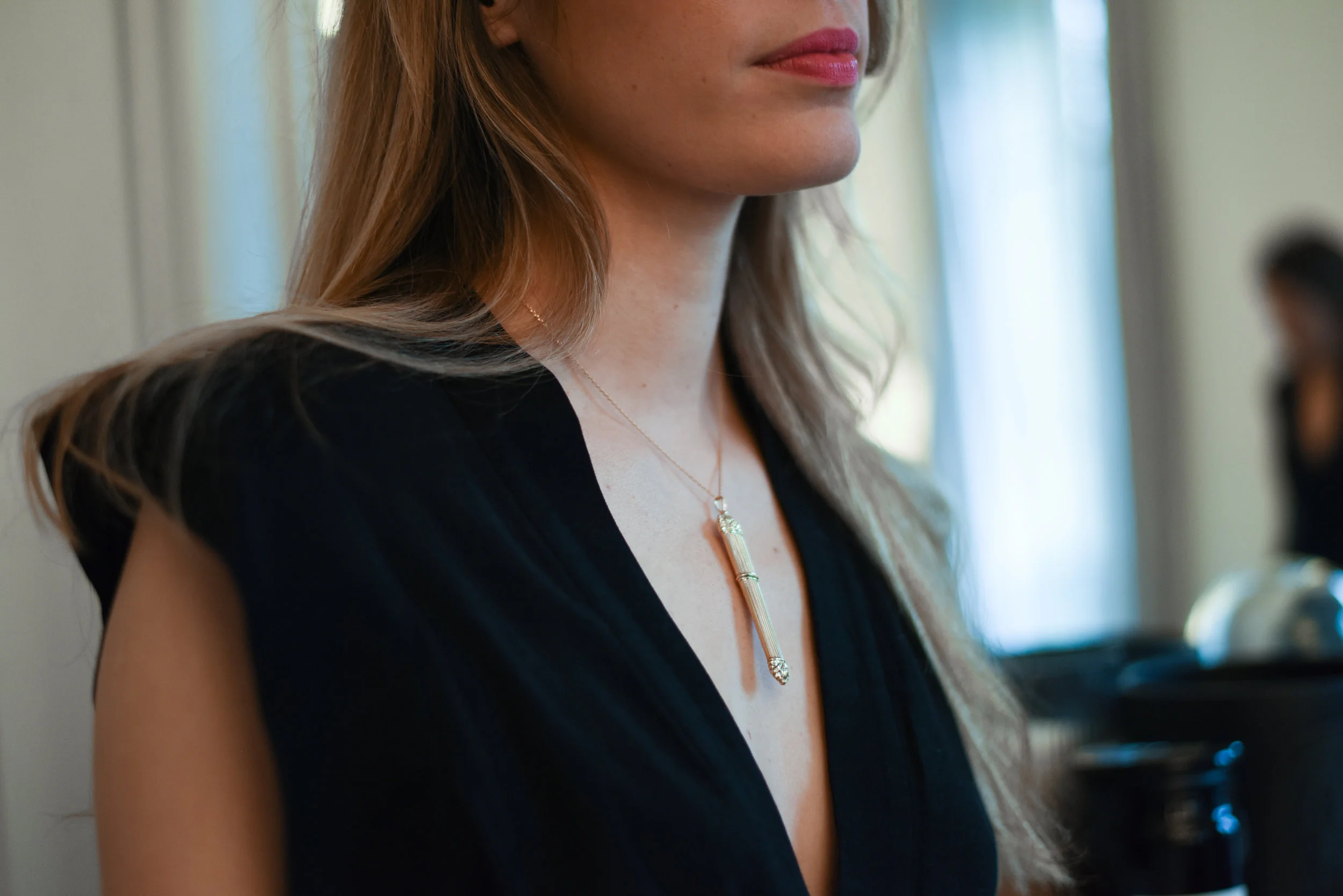 ADR1480-collier-pendentif-porte-aiguilles-secret-or-jaune-cachette-necklace-vintage-1900.jpg