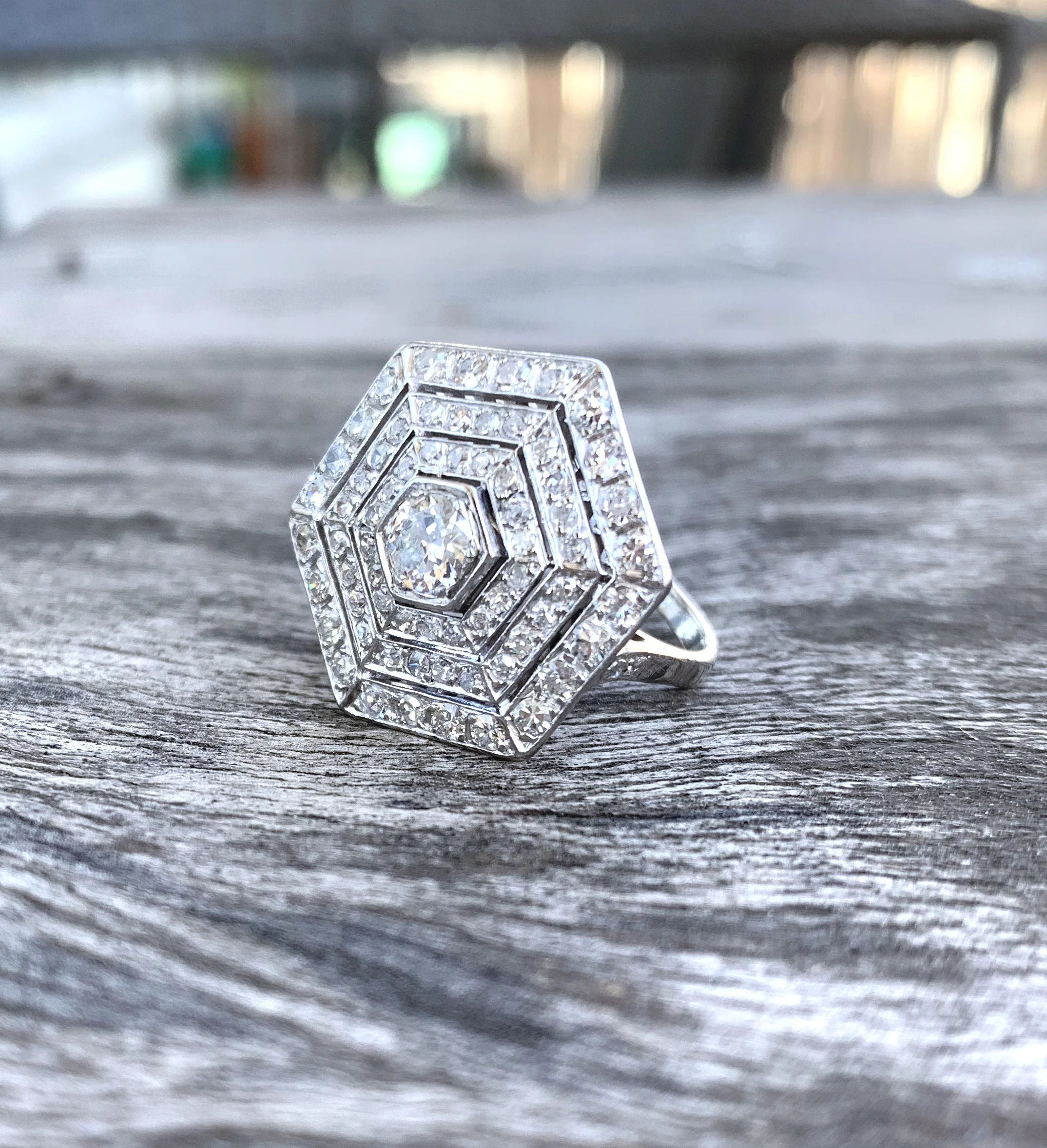 ADR1533-bague-hexagonale-Art-Deco-fiançailles-ancienne-platine-diamants-ring-estate-engagement-02.jpg