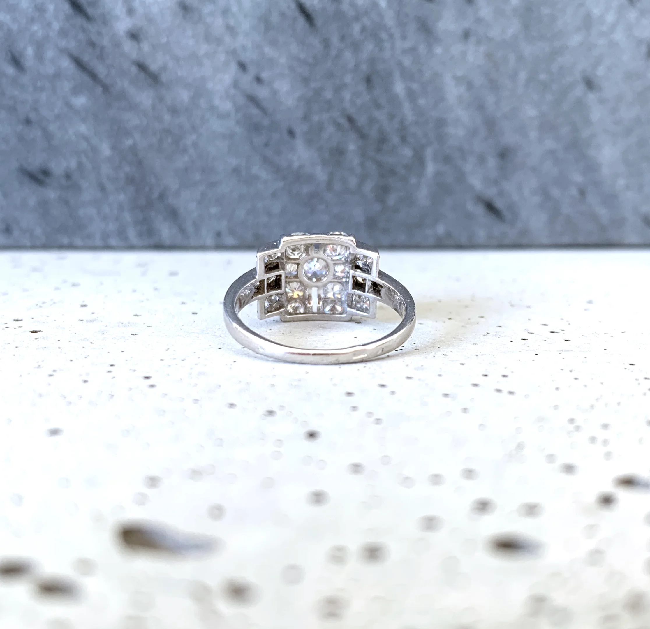 ADR1562-bague-Art-Deco-ancienne-fiançailles-mariage-ring-engagement-diamants-diamonds-04.jpg