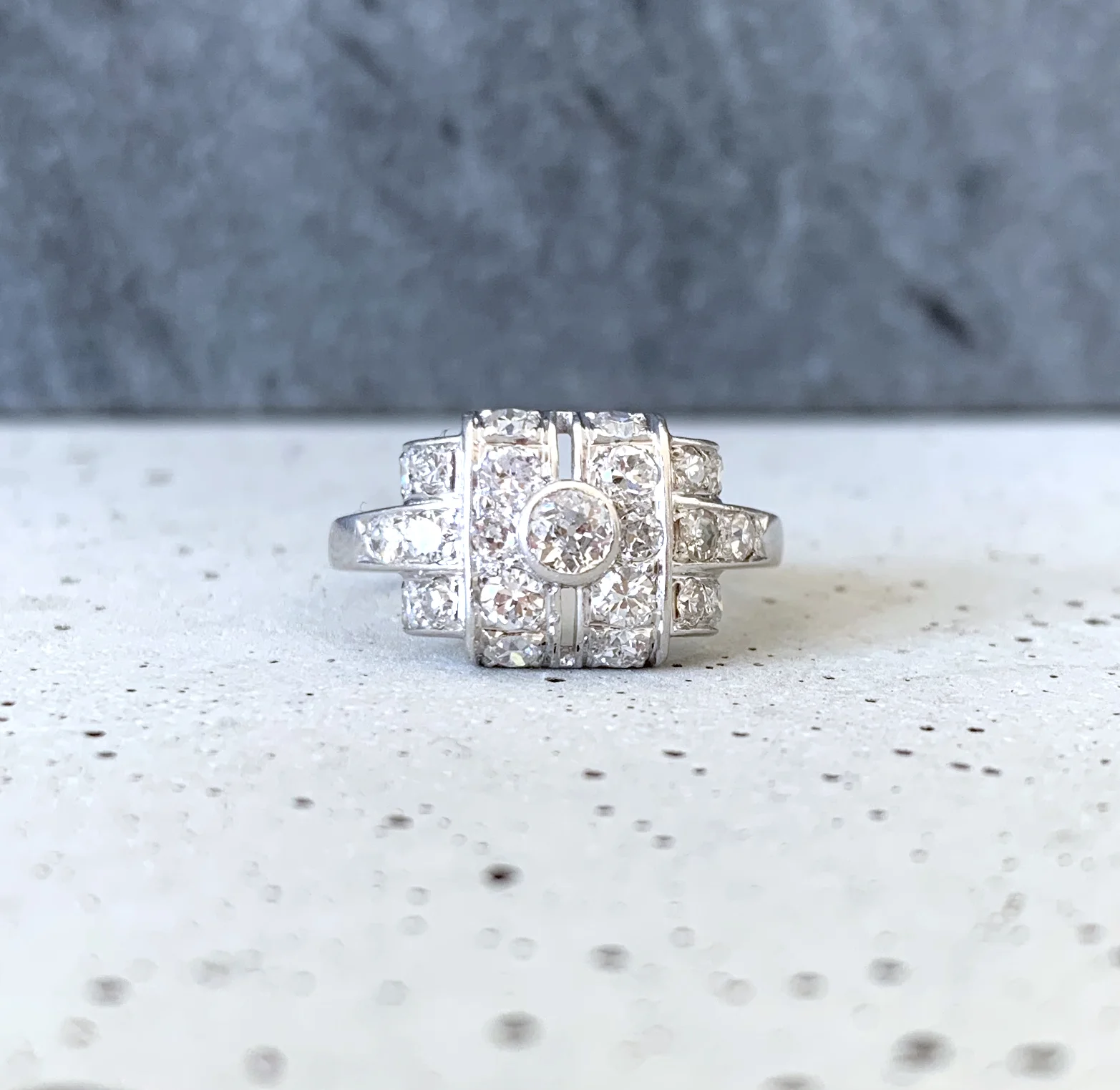 ADR1562-bague-Art-Deco-ancienne-fiançailles-mariage-ring-engagement-diamants-diamonds-06.jpg