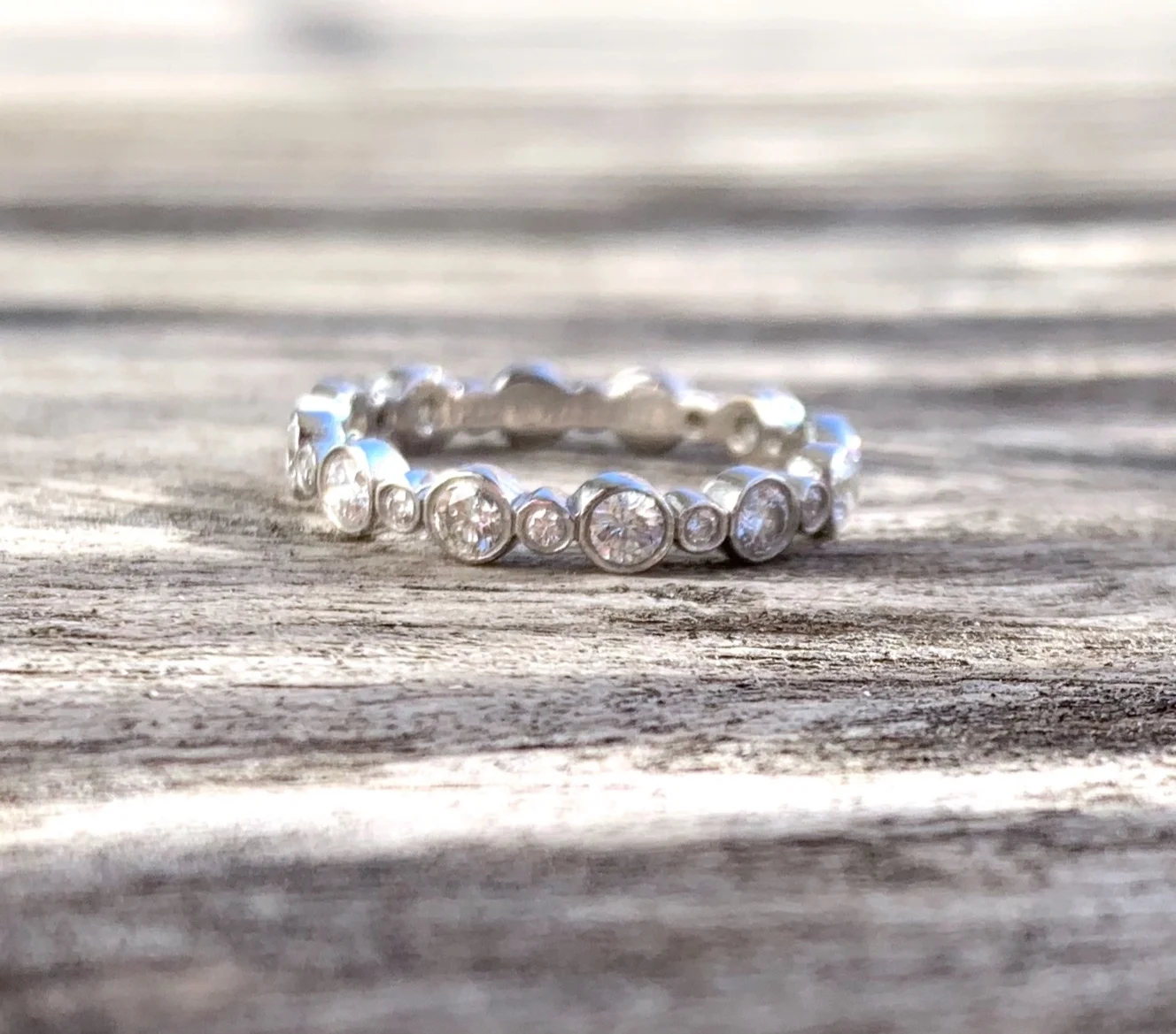 LPB2140A-alliance-Tiffany-and-co-platine-et-diamants-serti-clod-rond-mariage-tco-d%25E2%2580%2599occasion-signe-2.jpg