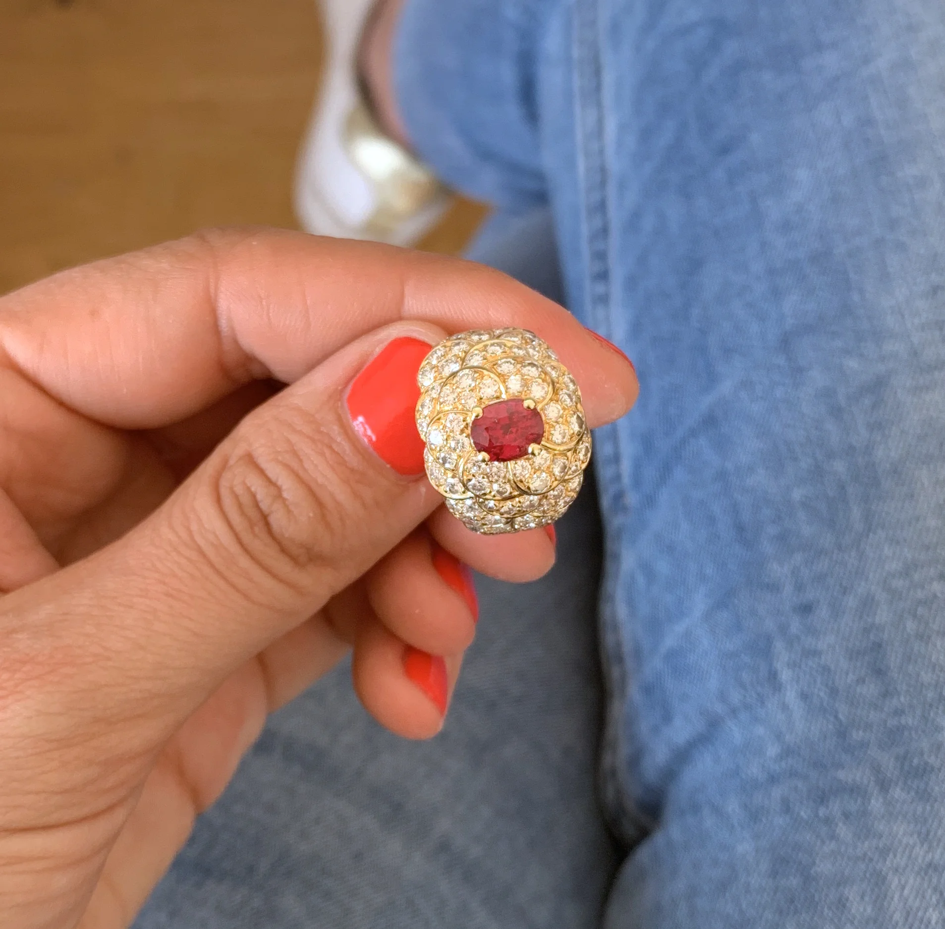 LF274-bagye-or-jaune-rubis-ovale-thailande-diamants-pavage-fiançailles-enfant-20.jpg