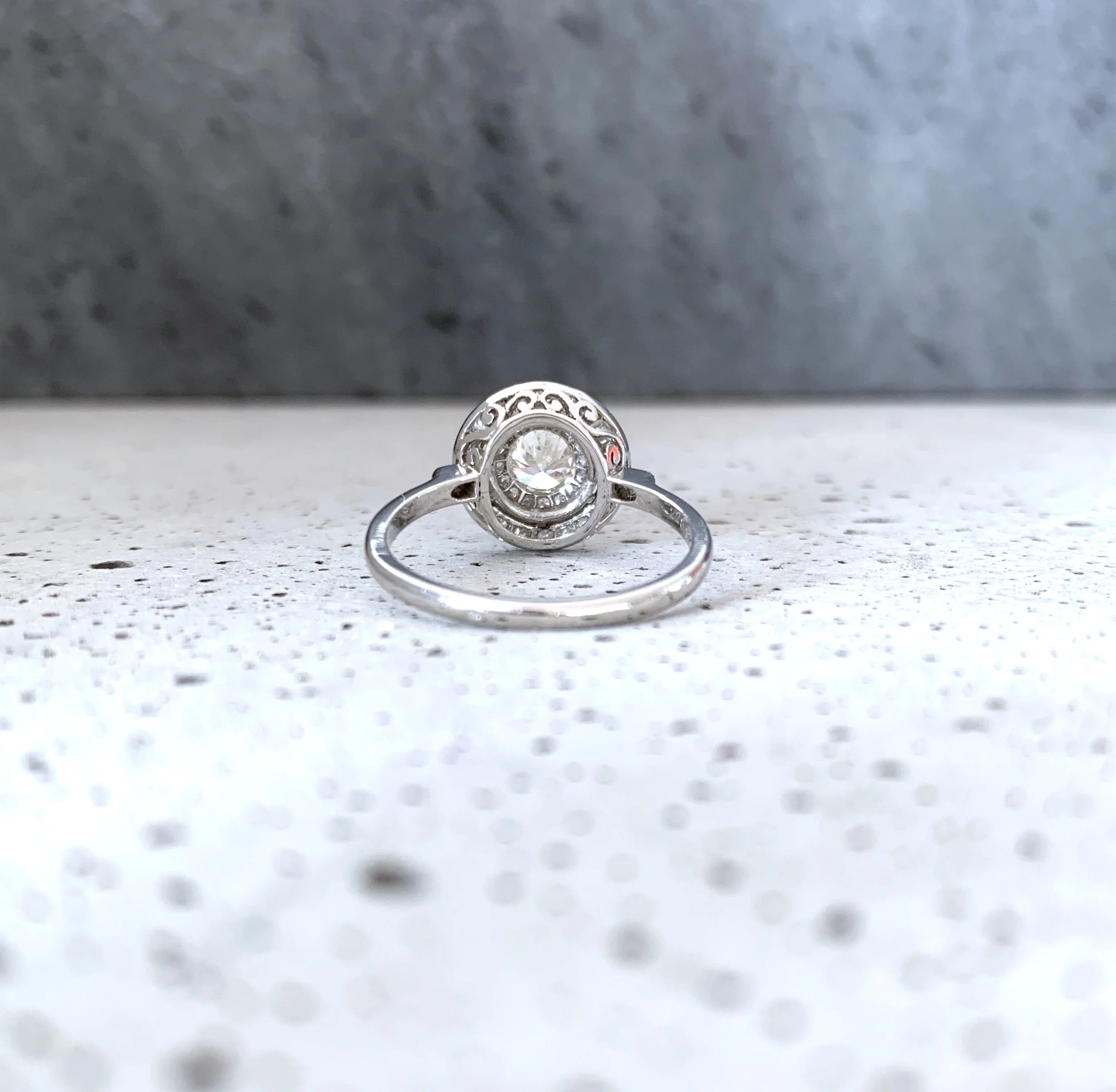 ADR1573-bague-art-deco-fiancailles-mariage-diamants-platine-francais-paris-ancienne-4.jpg