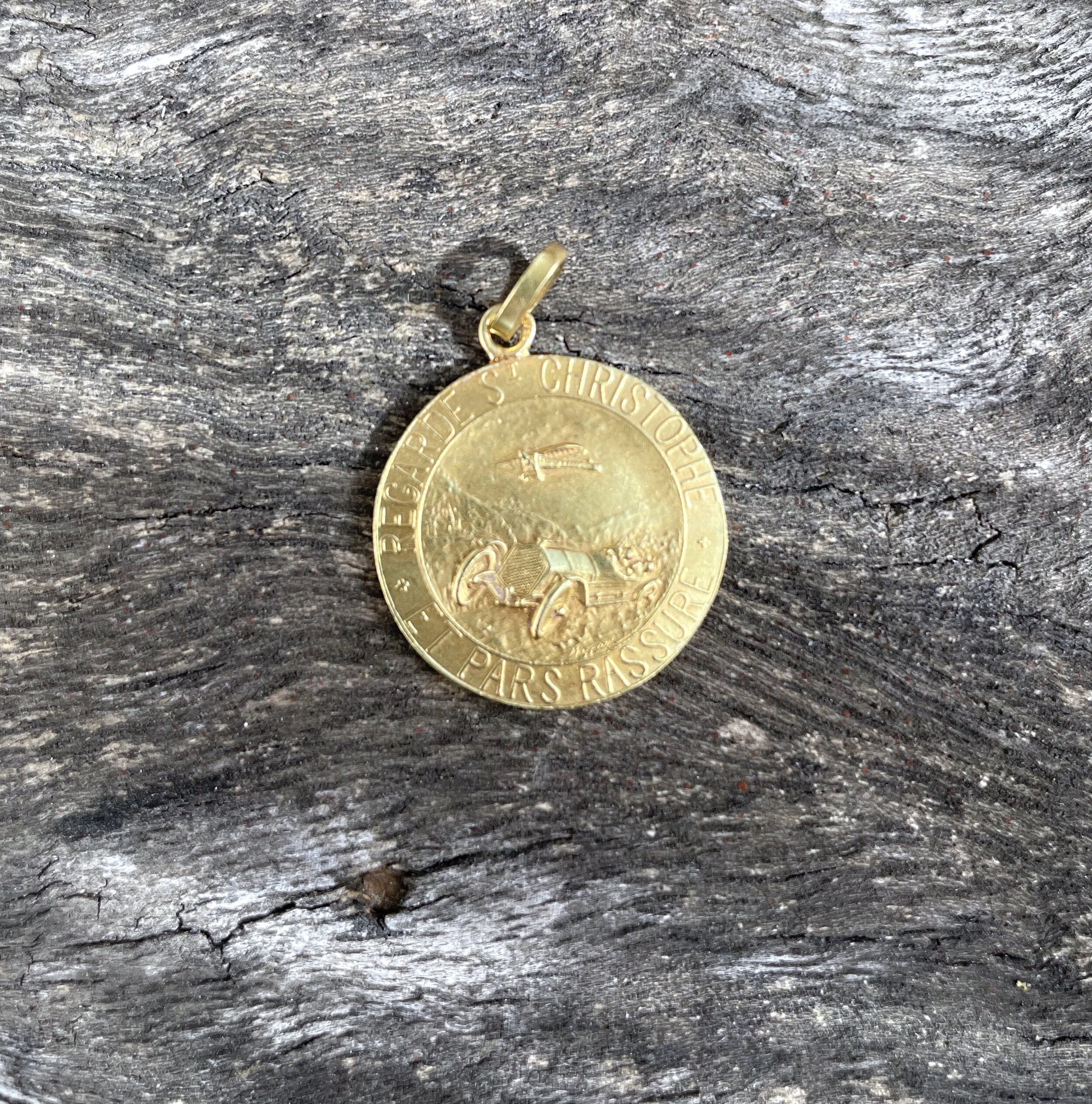 Lot de Médaille religieuse de style Art déco en or jaune, figurant Saint Chri au prix de 60 à 80