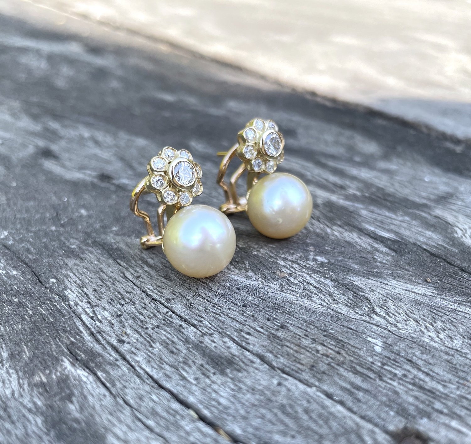 Boucles D'Oreilles Vintage Or Blanc, Diamants & Perles - Années 40 Espagne - Excellent État
