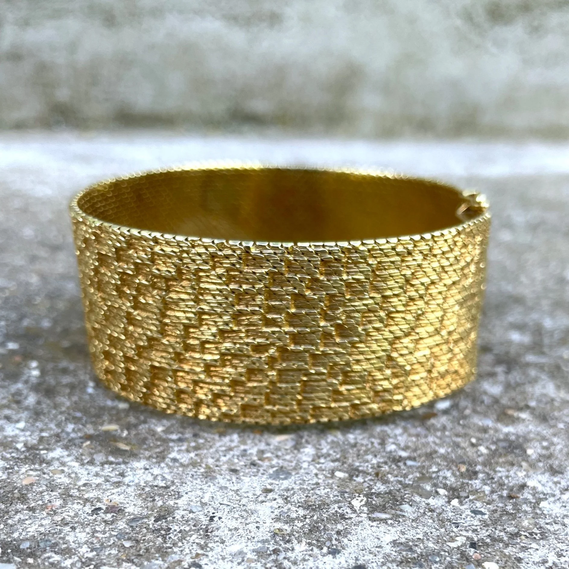 Bracelet Fantaisie Ancien à Mailles Bombées - Gravures Dorées | Poids 66g | Occasion, Style Manchette