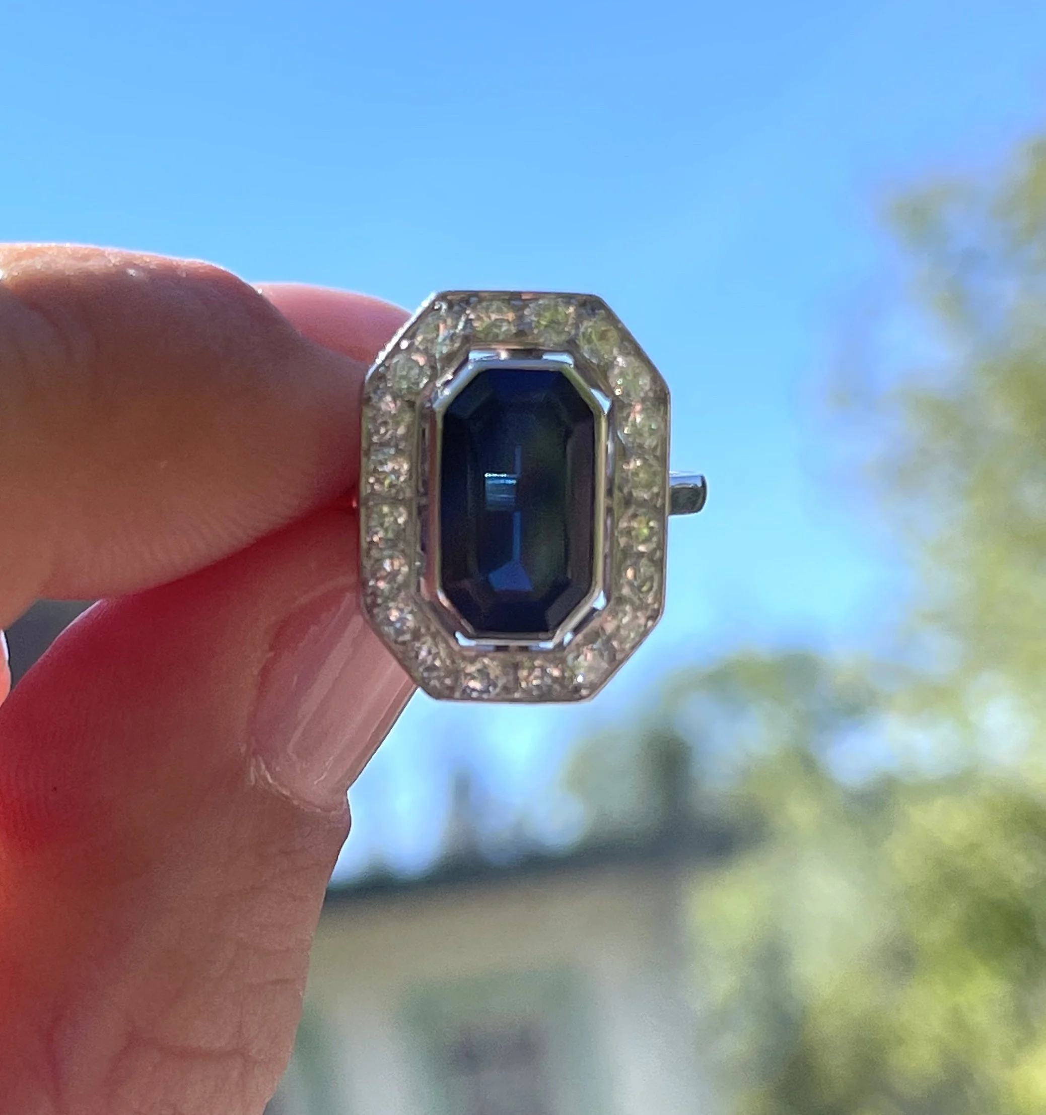 ADR2297-Ancient-ring-wrought-art-deco-platinum-diamonds-sapphire-sapphire-ring-estate-jewelry-anciens-bijouxanciensparis-french-artdeco-jewelry9.jpeg