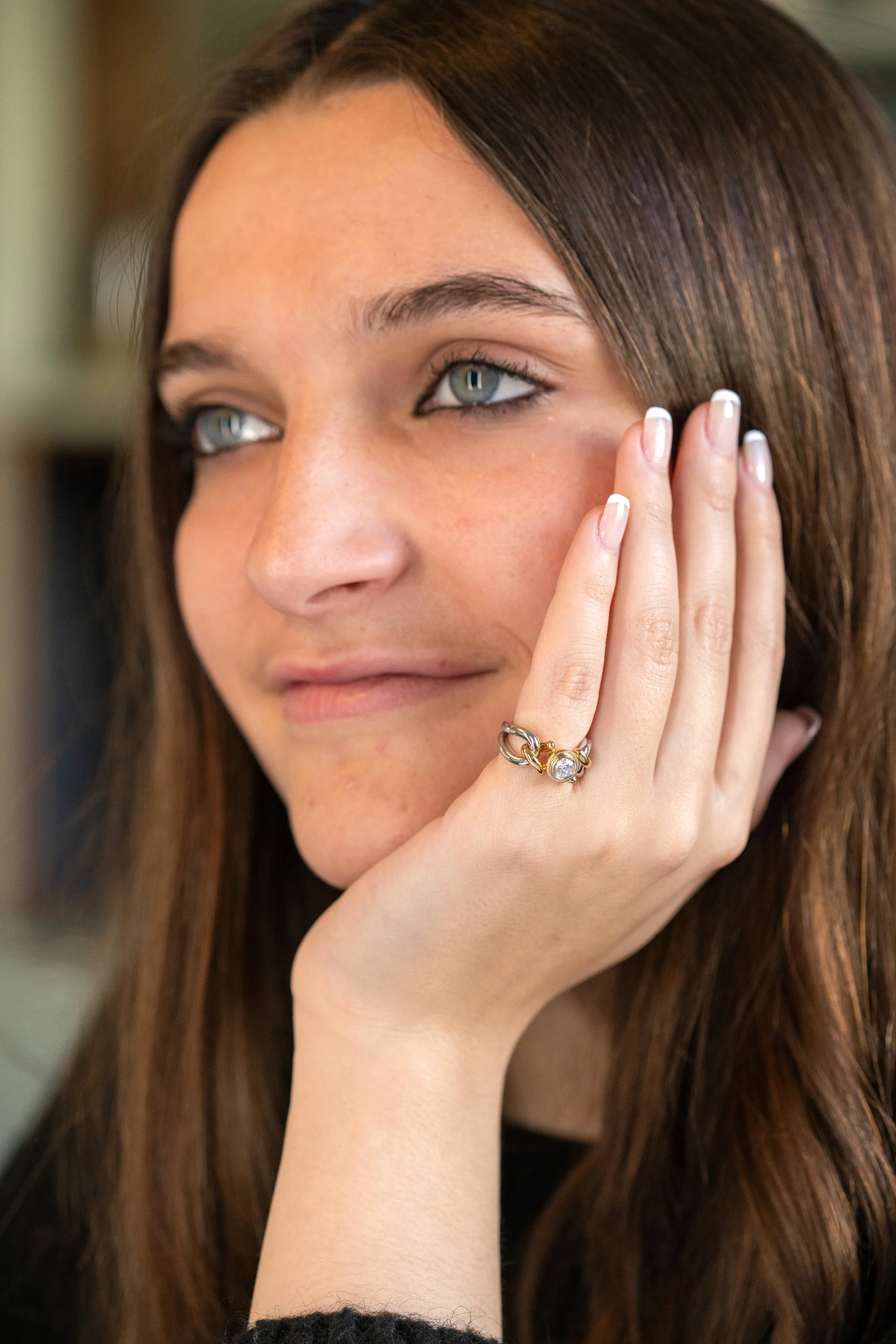 ADR2307-Bague-Fred-or-jaune-blanc-et-diamant-vintage)canon-unique-rare-fredparis0.jpg