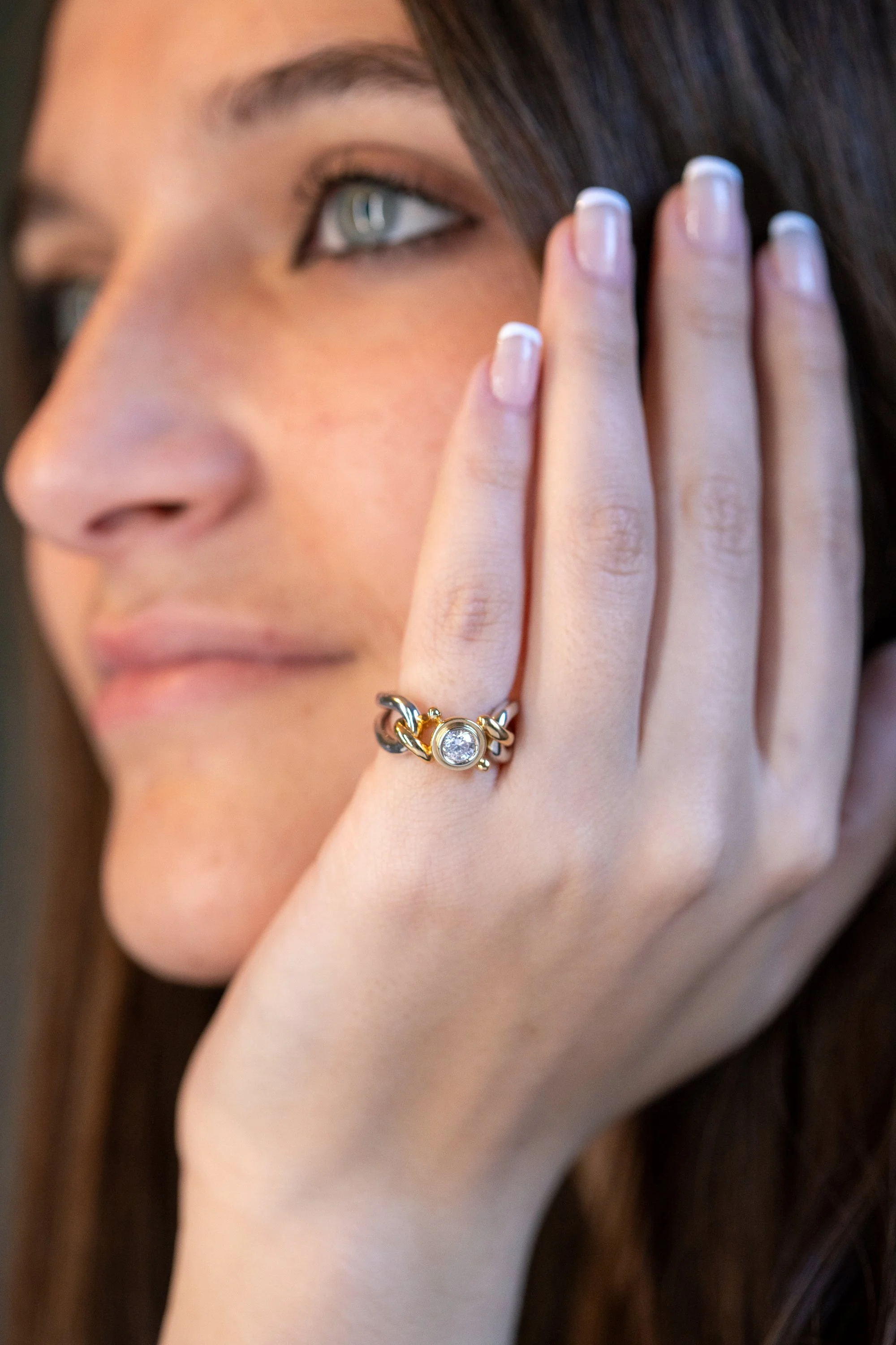 Fred Paris Bague vintage deux ors et diamant Bijoux Anciens Paris E shop de Bijoux Anciens Vintage de luxe