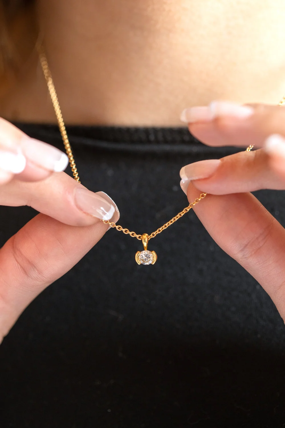 Pendentif Or Jaune 9 Carats Avec Multicolores Pierres Et Petits Diamants