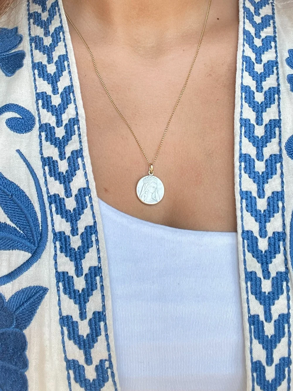 Médaille Religieuse Vierge Mazzoni - Or 18K Et émail Bleu Art Déco - Occasion Bel état